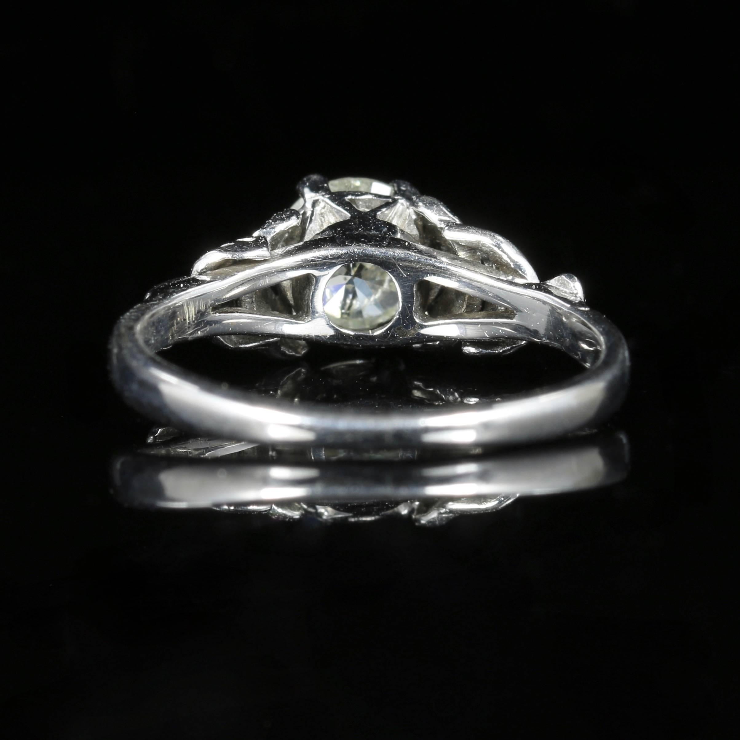 Women's or Men's Antique Edwardian Diamond Solitaire Engagement Ring, circa 1915 For Sale