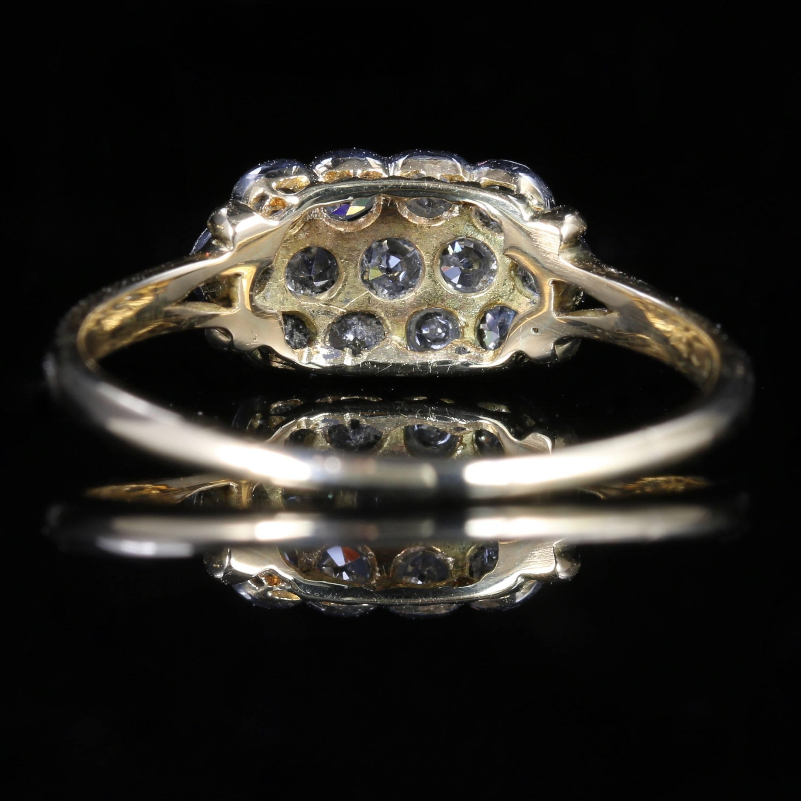 Antique Victorian Diamond Cluster Ring 18 Carat Gold, circa 1900 In Excellent Condition In Lancaster, Lancashire
