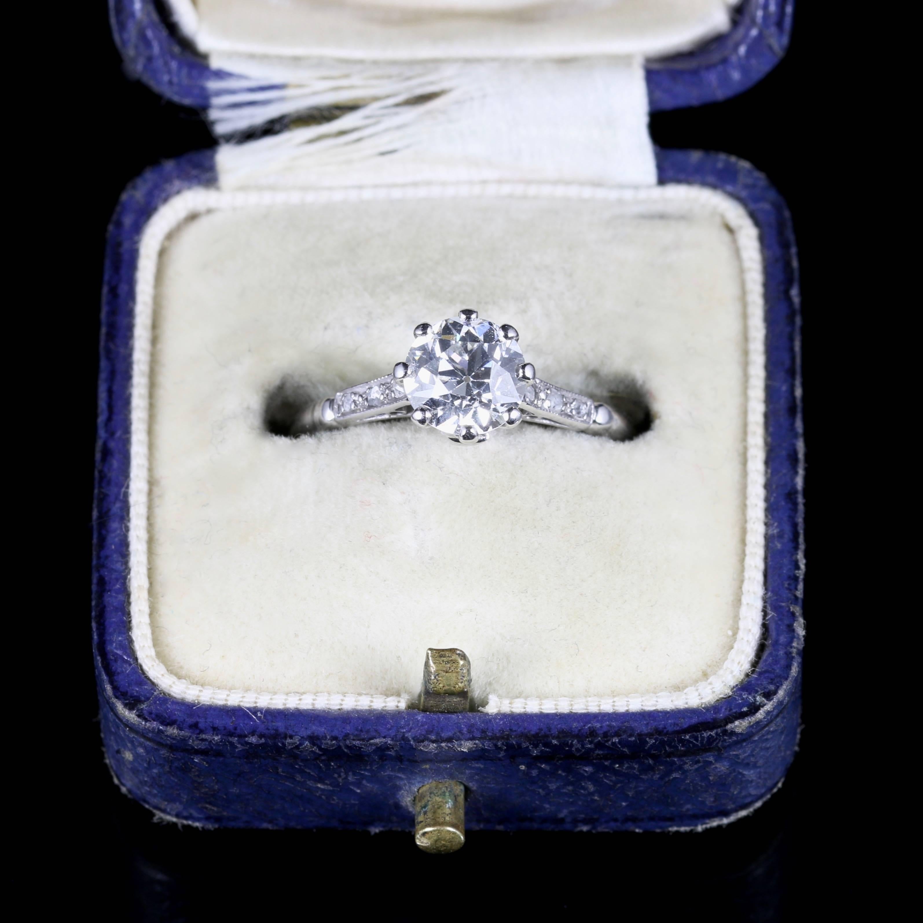 Antique Edwardian 1.30 Carat Diamond Platinum Engagement Ring For Sale 2