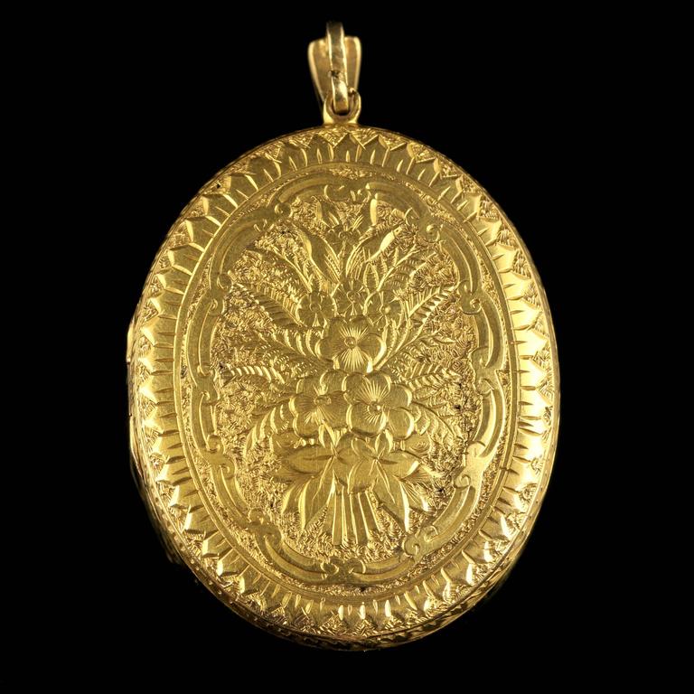 Antique Victorian 18 Carat Gold Locket Large Locket at 1stdibs