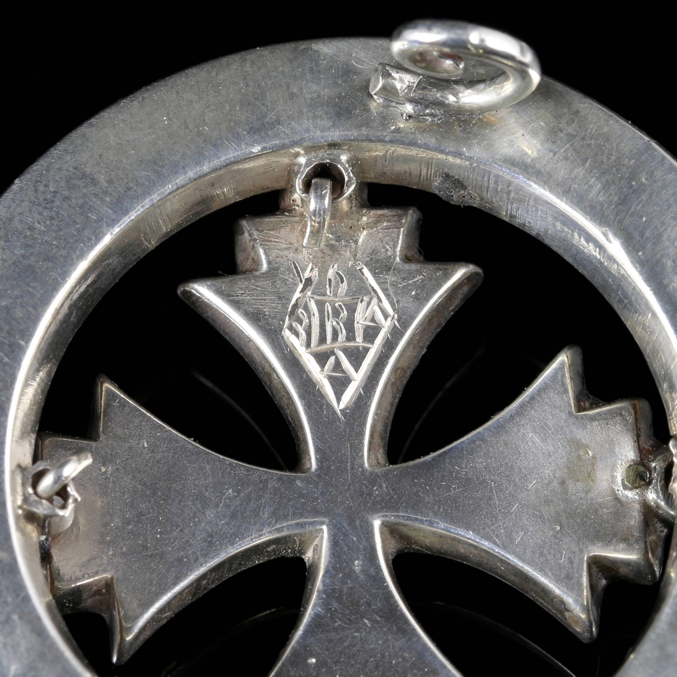 Antique Scottish Agate Celtic Cross Brooch Silver 3