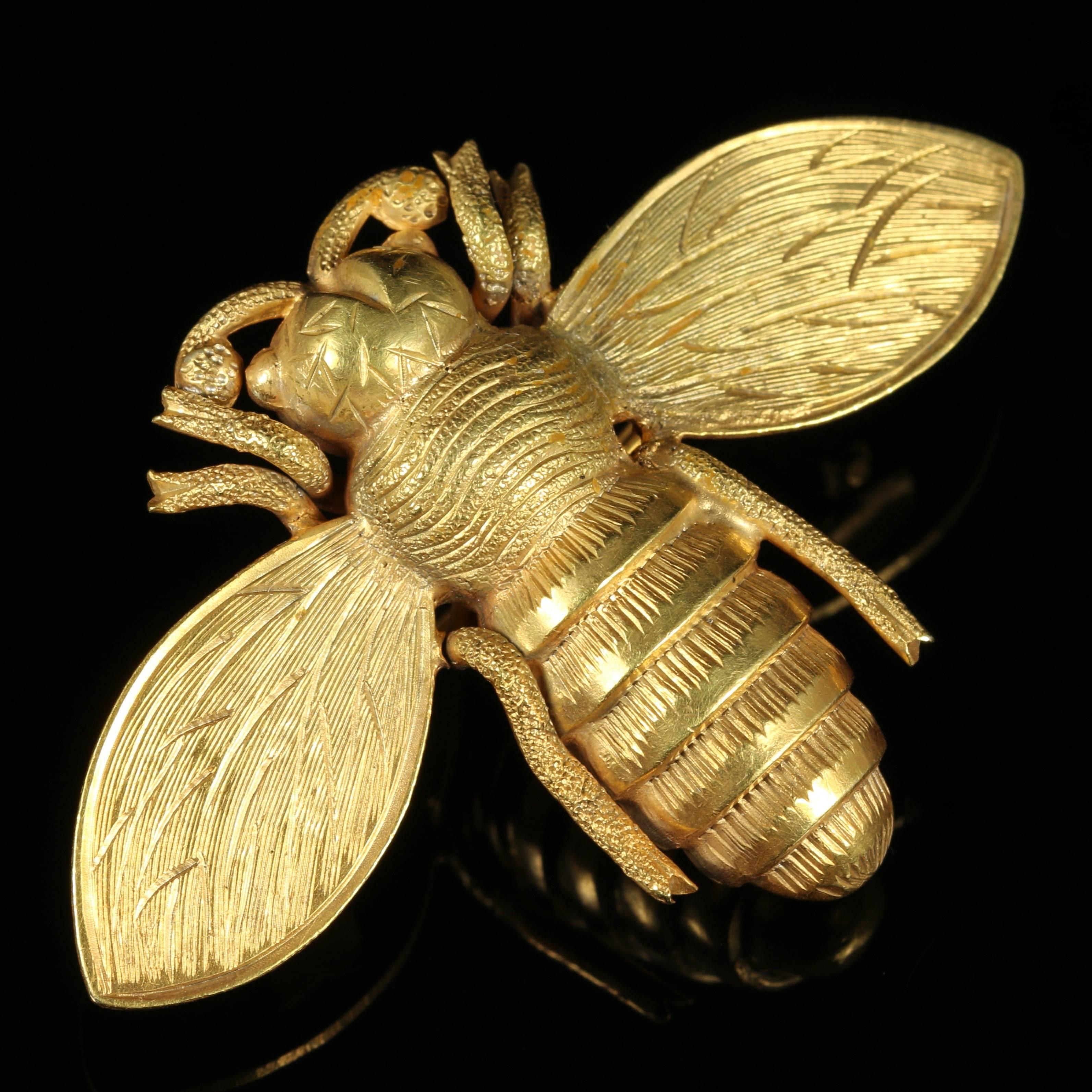 This fabulous genuine Antique large bumble bee brooch is solid Silver gilded in 18ct yellow Gold which has been tested with jewellers acid.

This breath taking bumble bee has fabulous well executed workmanship all round

If you turn it over, even