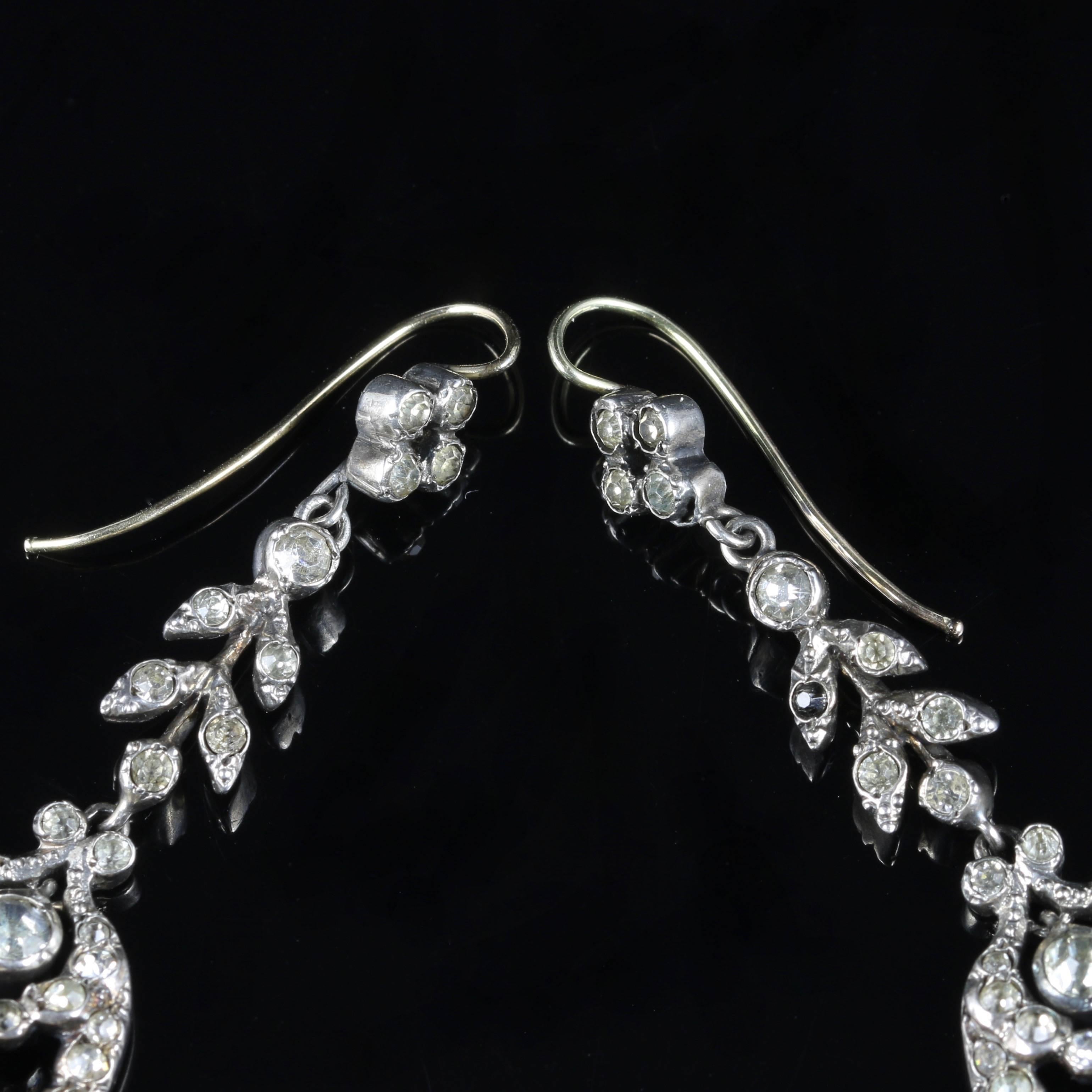  Long Paste Silver Earrings In Excellent Condition For Sale In Lancaster, Lancashire