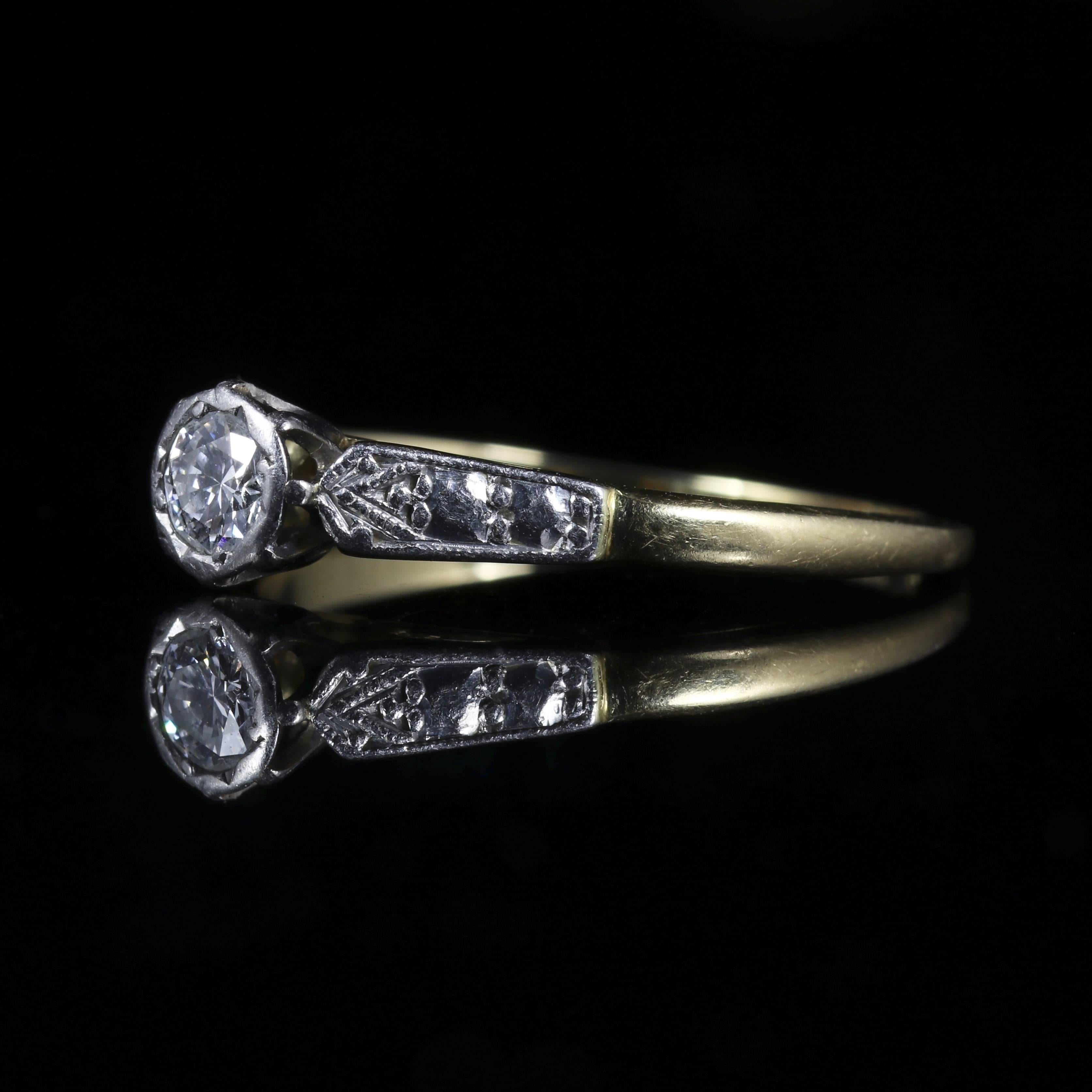 Women's Antique Edwardian Diamond 18 Carat Gold, circa 1910 Engagement Ring For Sale