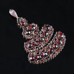 Antique Victorian Garnet Gold, circa 1890 Pendant