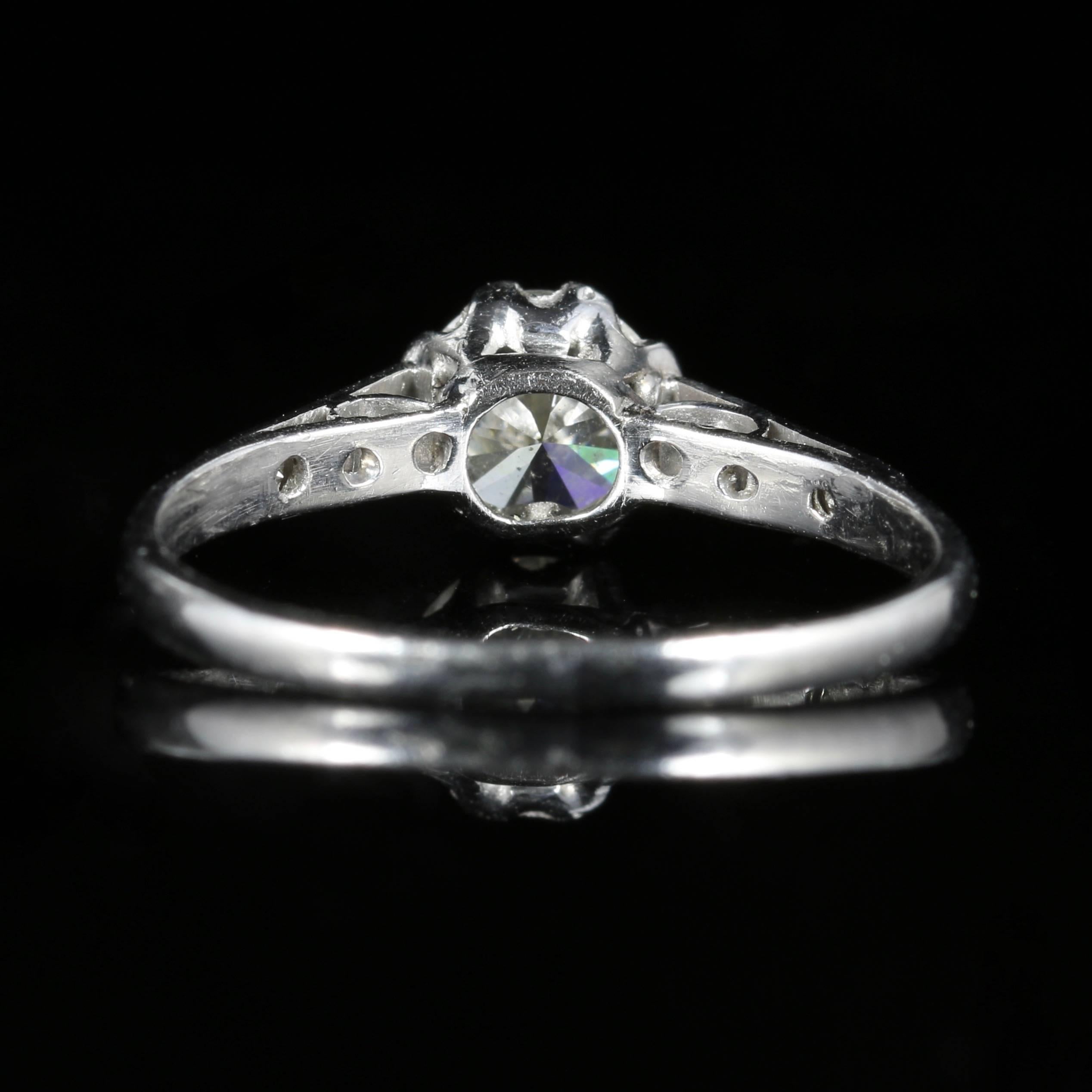 Antique Edwardian Diamond Solitaire circa 1910 Platinum Engagement Ring In Excellent Condition For Sale In Lancaster, Lancashire