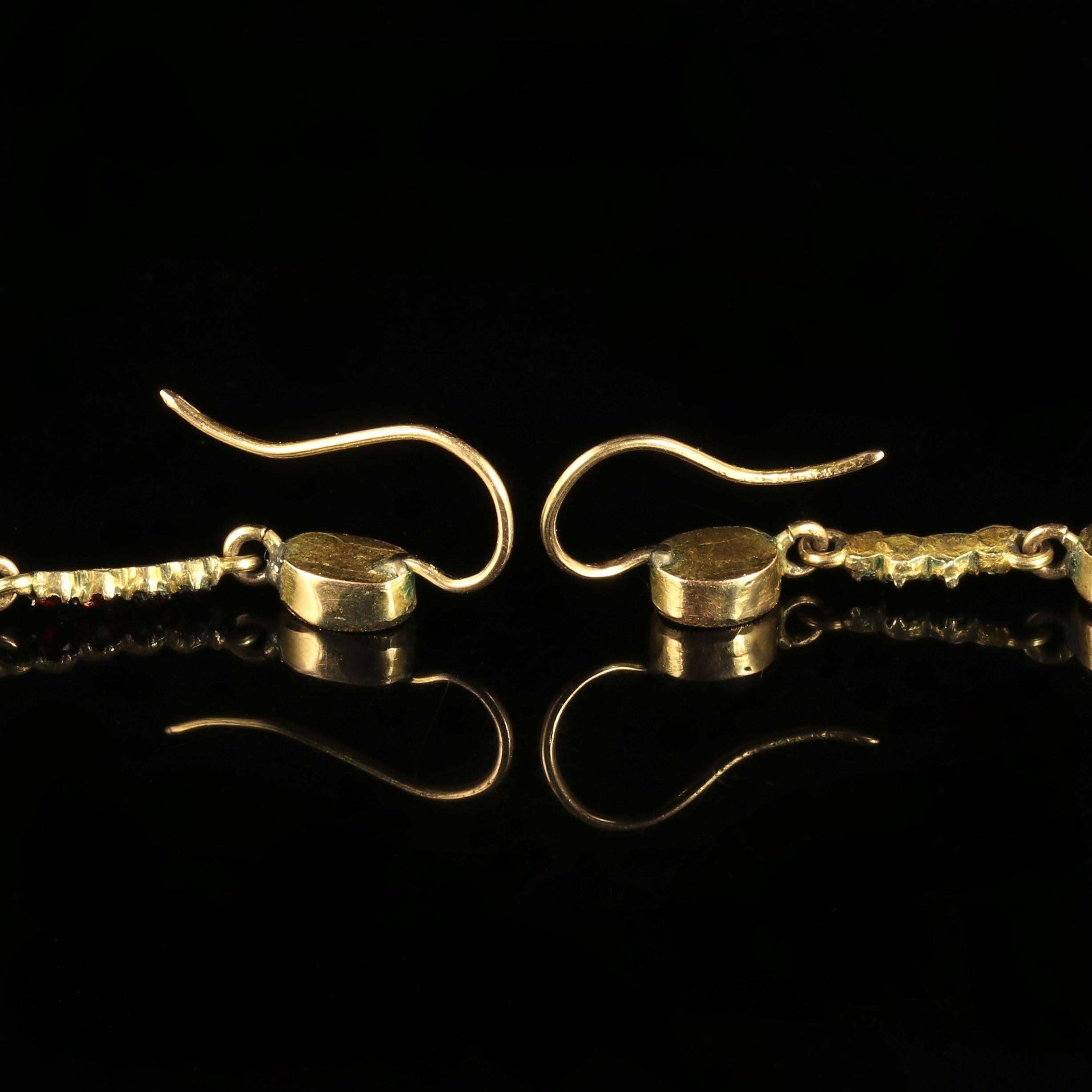 Antique Victorian Garnet Gold Long Earrings, circa 1900 3
