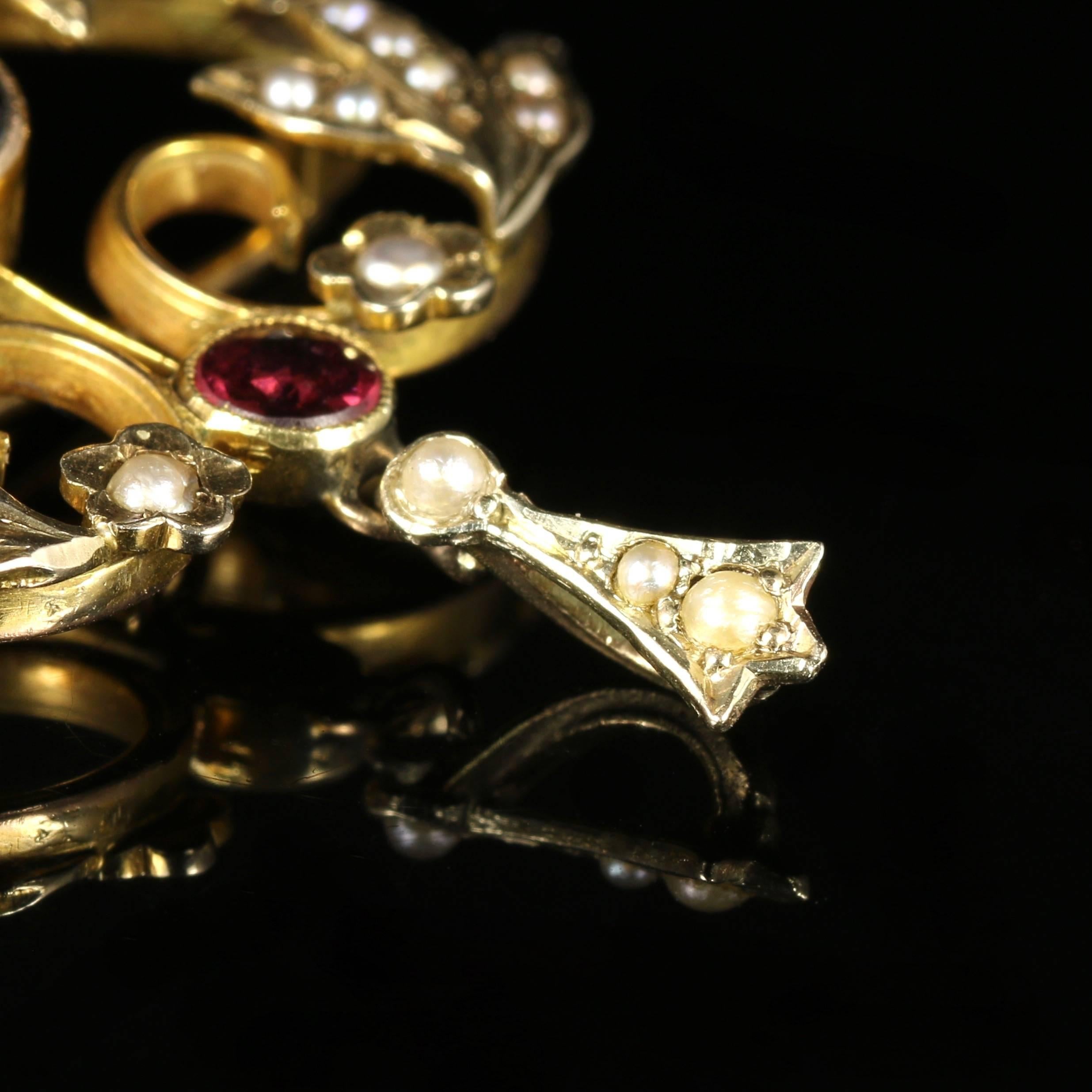 Antique Victorian Almandine Garnet Pearl 15 Carat Gold Pendant Brooch For Sale 4