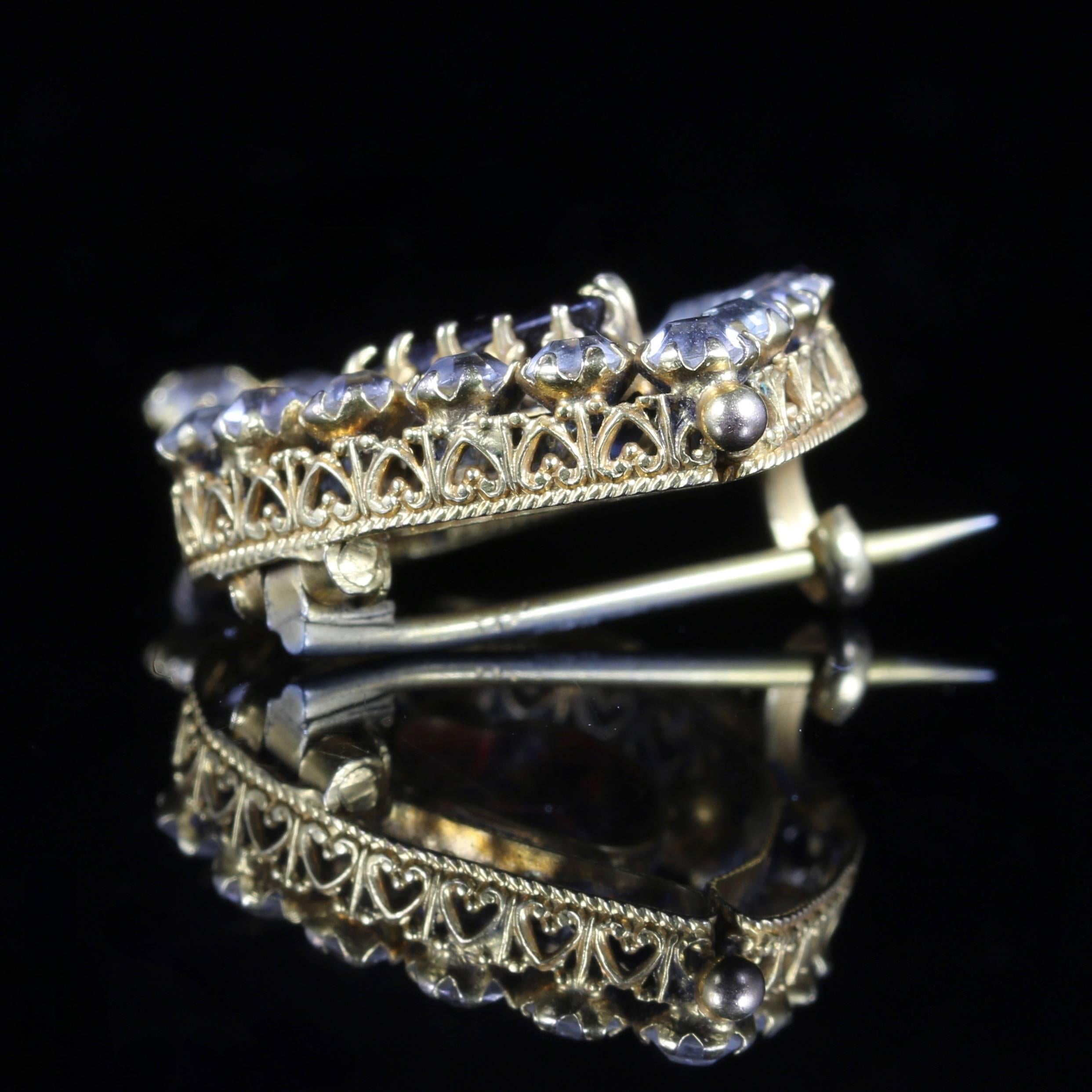 Women's Antique Victorian Garnet Heart Paste Pendant Brooch 18 Carat Gold