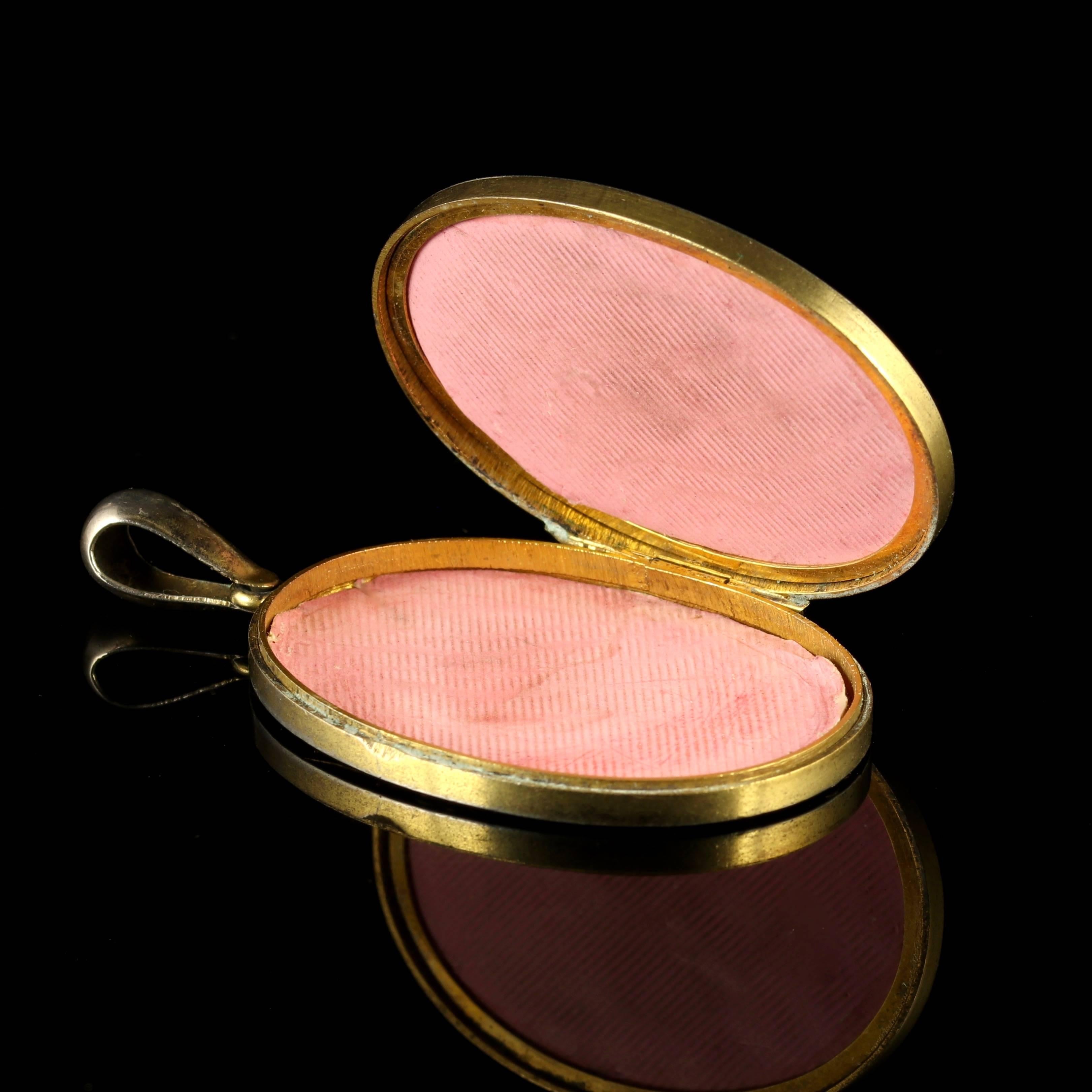 Antique Victorian Gold Silver Locket, circa 1880 1