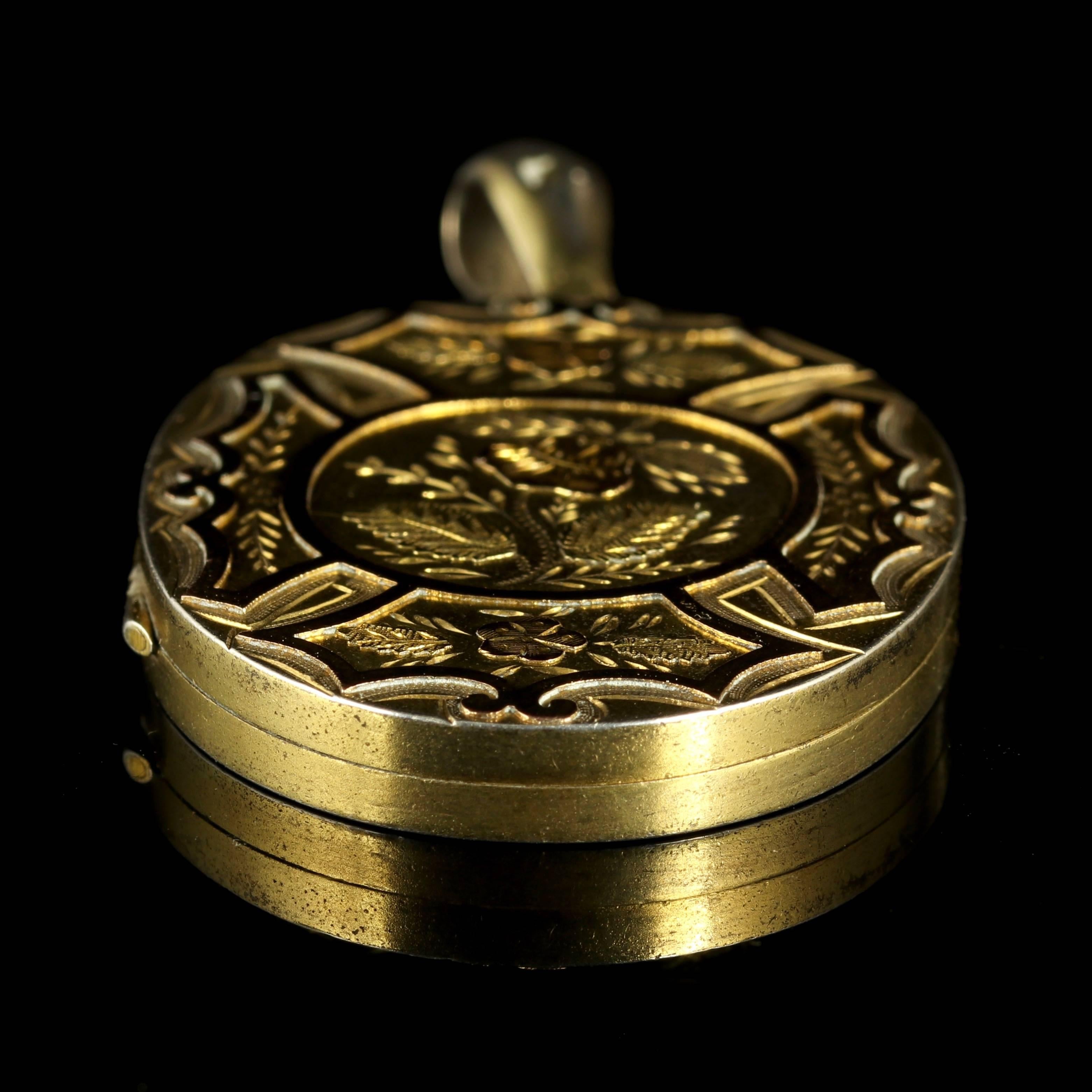 Antique Victorian Gold Silver Locket, circa 1880 2