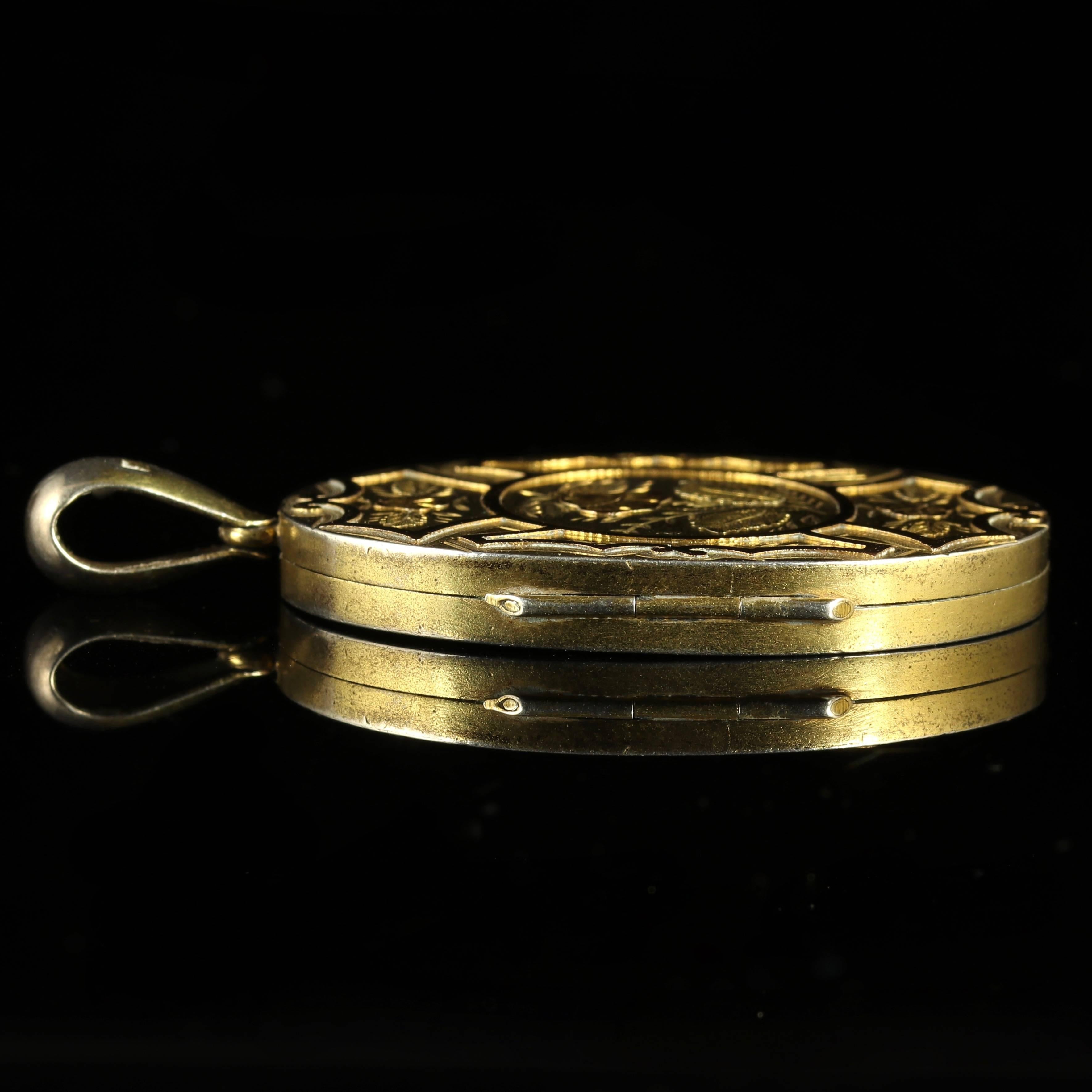 Antique Victorian Gold Silver Locket, circa 1880 3