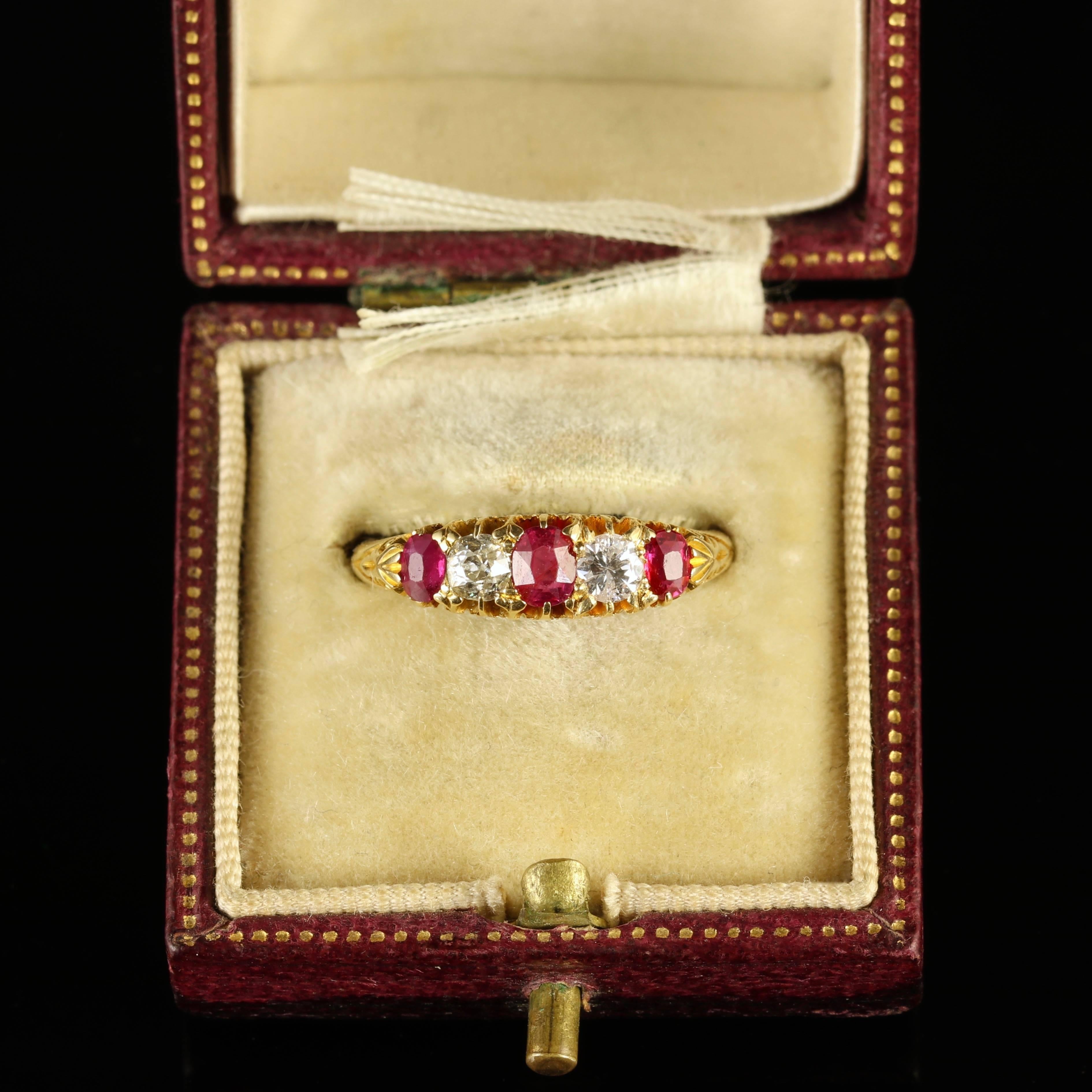 Antique Victorian Ruby Diamond Ring 18 Carat Gold, circa 1900 4