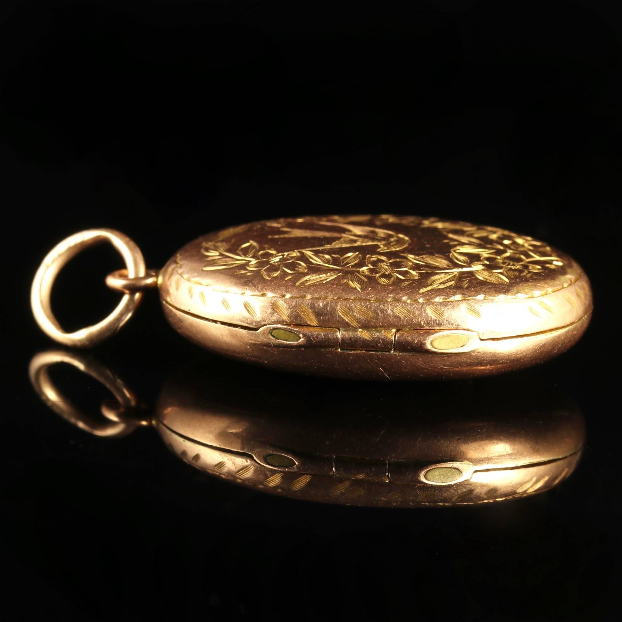 Women's Antique Edwardian Rose Gold Locket Dated Chester, 1911