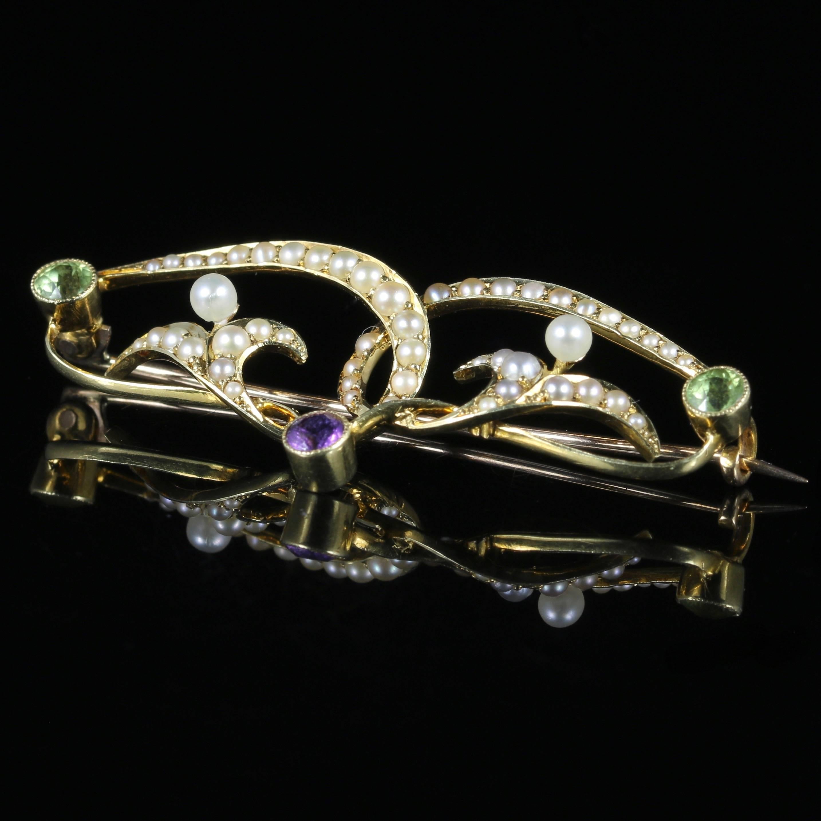Victorian Suffragette Gold Brooch, circa 1900 Pearl Amethyst Peridot In Excellent Condition In Lancaster, Lancashire