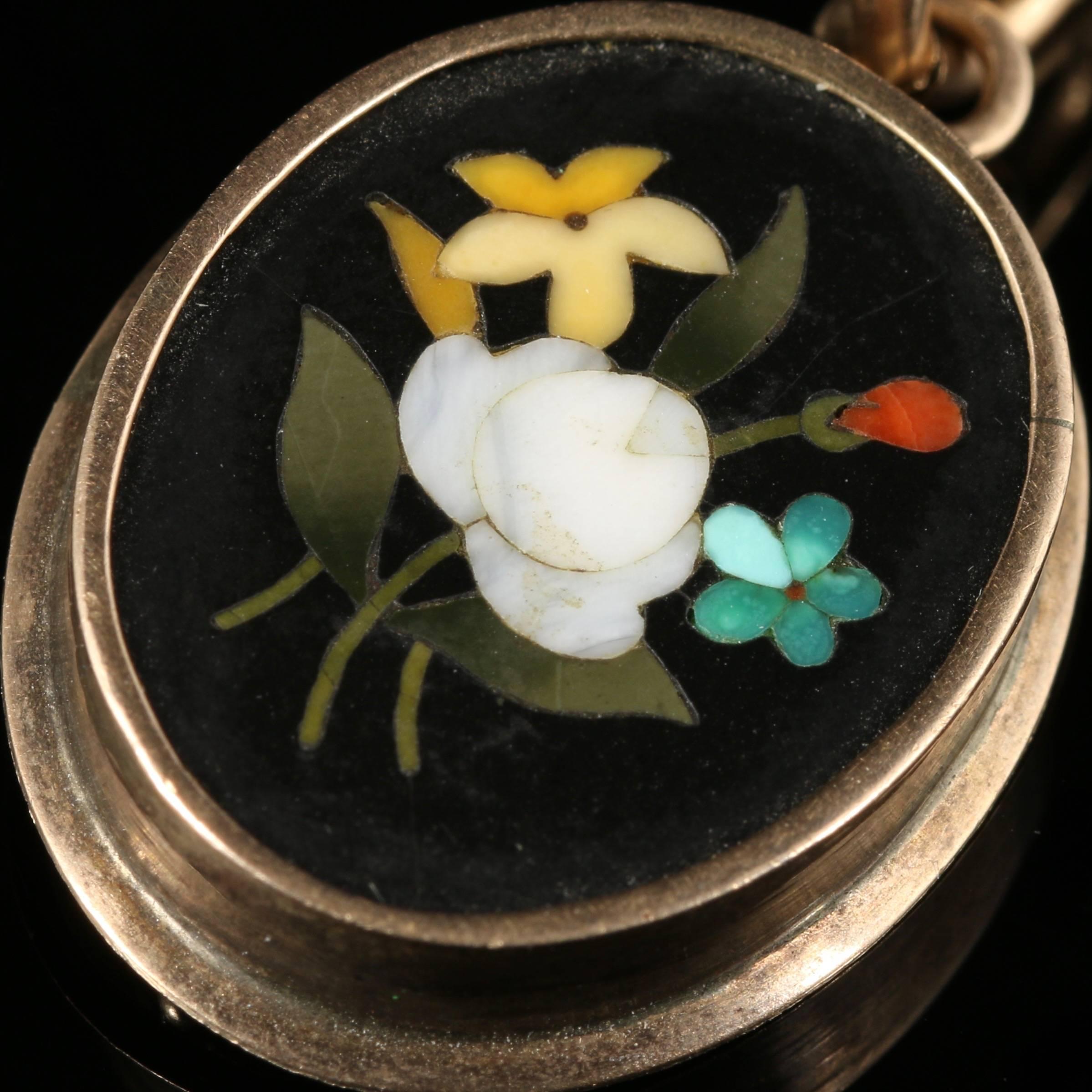 Victorian Pietra Dura Gold Locket Pendant, circa 1900 In Excellent Condition In Lancaster, Lancashire