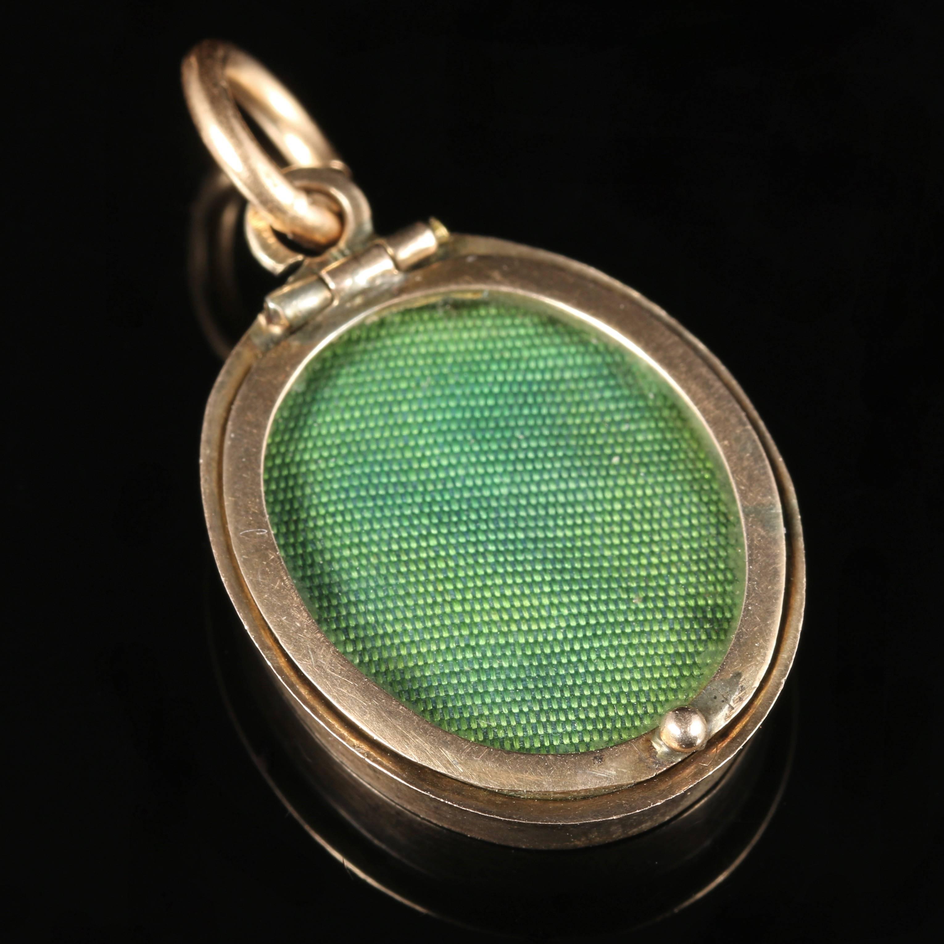 Victorian Pietra Dura Gold Locket Pendant, circa 1900 2