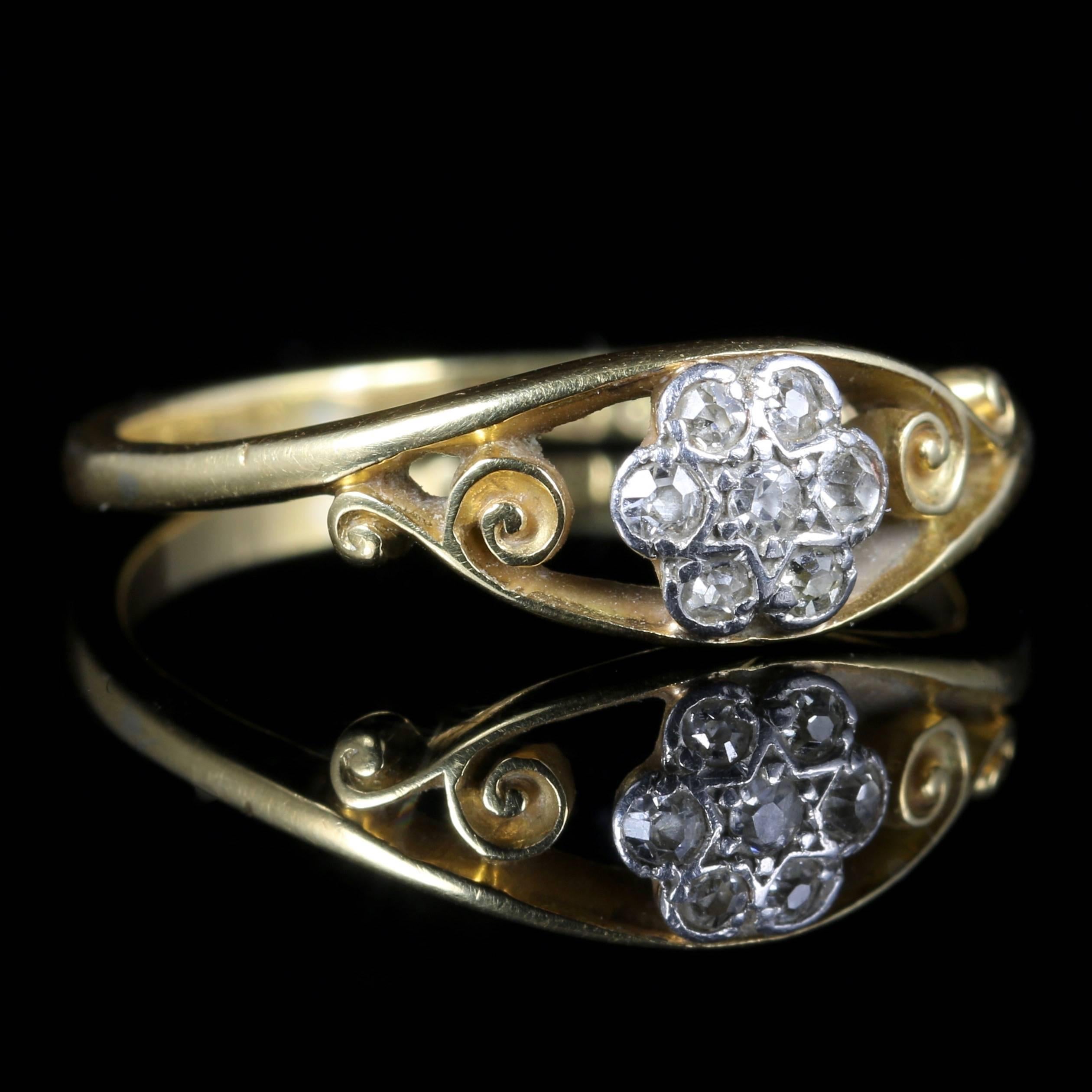 Women's Antique Edwardian Diamond Cluster Ring 18 Carat Gold, circa 1915