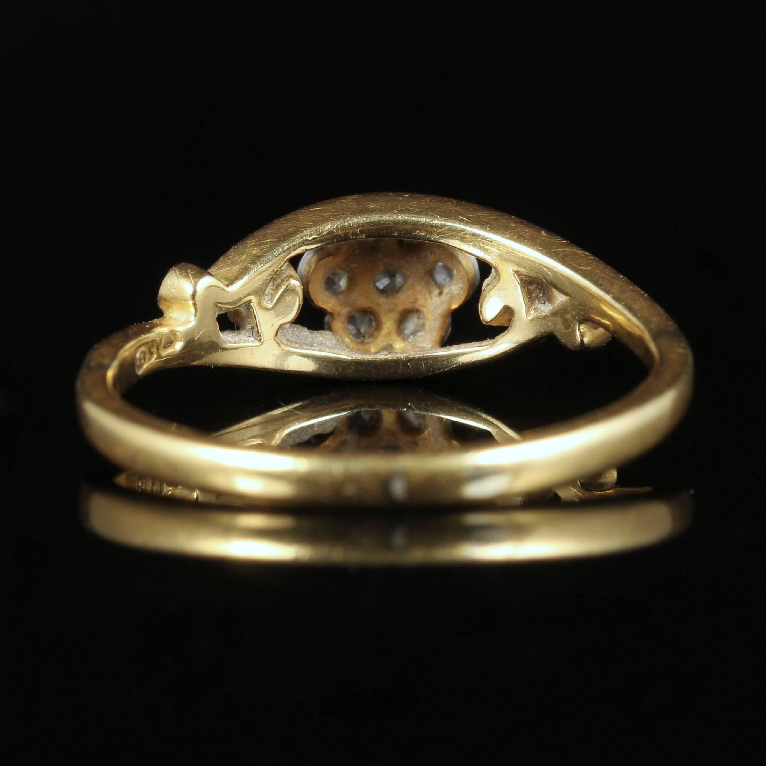 Antique Edwardian Diamond Cluster Ring 18 Carat Gold, circa 1915 In Excellent Condition In Lancaster, Lancashire