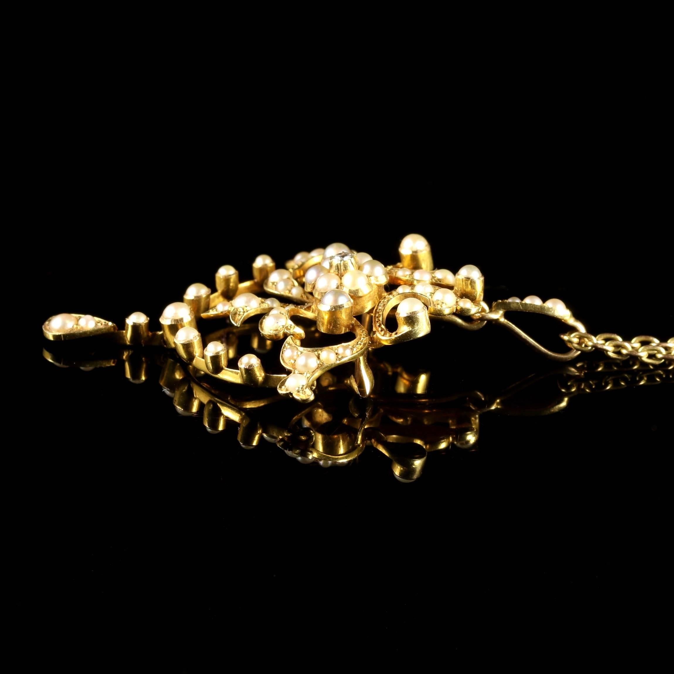 Women's Antique Victorian Pearl Diamond 15 Carat Gold Pendant Brooch Necklace circa 1900