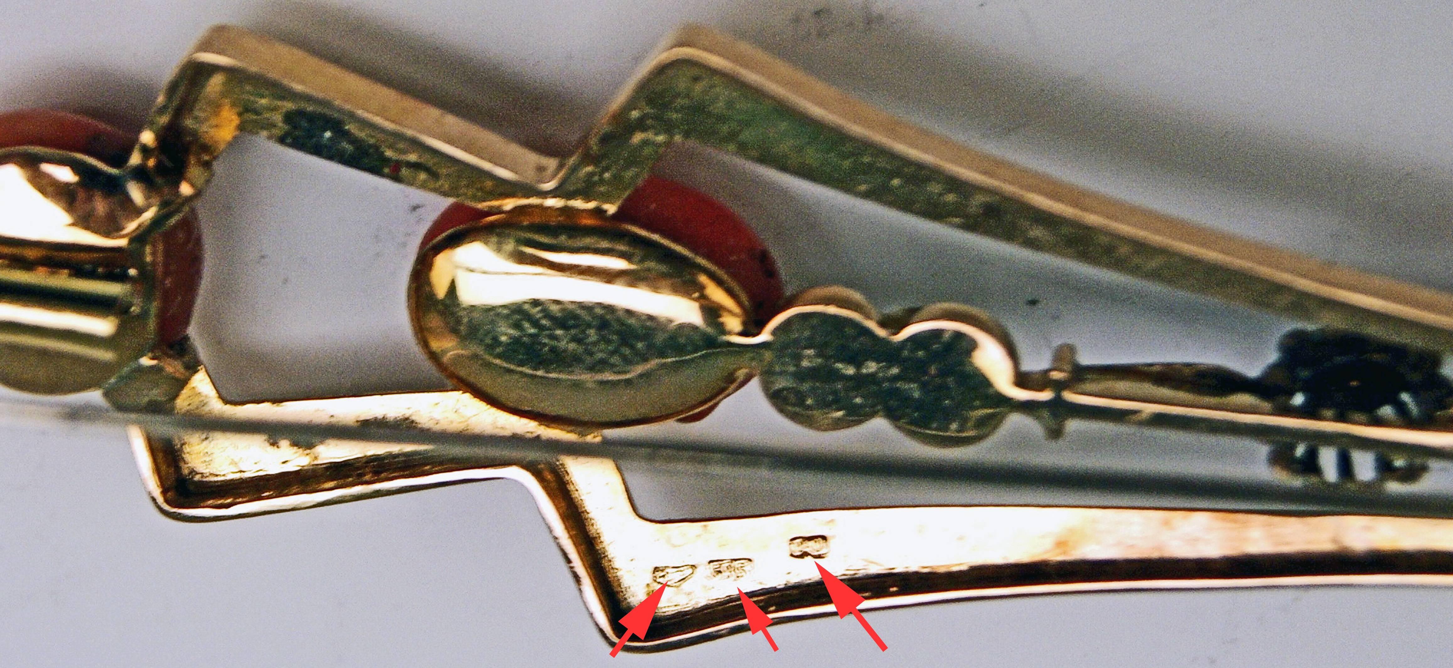 Stick Brosche Gold 585 Türkis Korallen Diamanten 0,25 Karat, Österreich, um 1860 Damen im Angebot