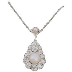 1920s Art Deco Sea Pearl 1.90 Carat Diamond Gold Pendant Necklace