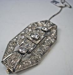 1920s Art Deco 2.10 Carat Diamond Platinum Vienna Brooch PLATINUM  / 950 ct.