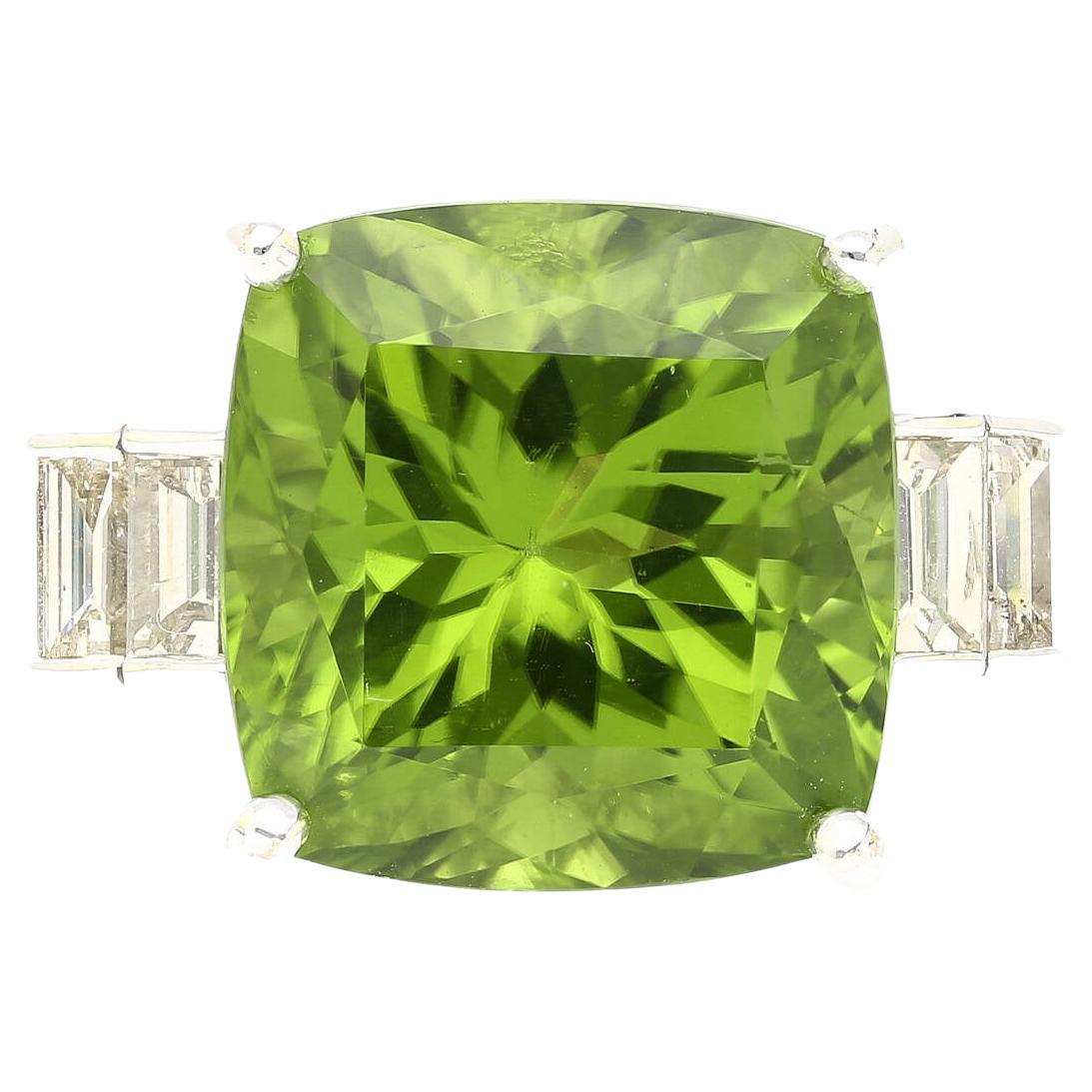 14.11ct Green Peridot and 0.91ctw Diamond Side-Stones in 18k White Gold Ring For Sale