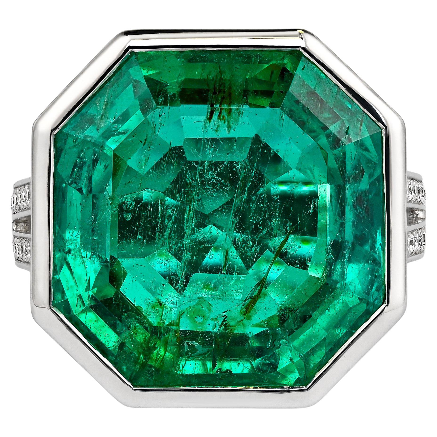 AGL Certified 17 Carat Octagonal Cut Minor Oil Colombian Emerald Bezel Set Ring