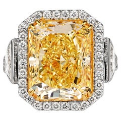 GIA-zertifizierter 10,20 Karat strahlender Fancy-Diamantring mit intensivem Gelb- und Halbmondschliff