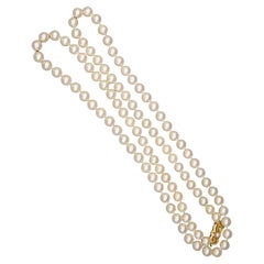 Mikimoto signiert 33-Zoll Akoya Perle 18k Gold Perlenkette
