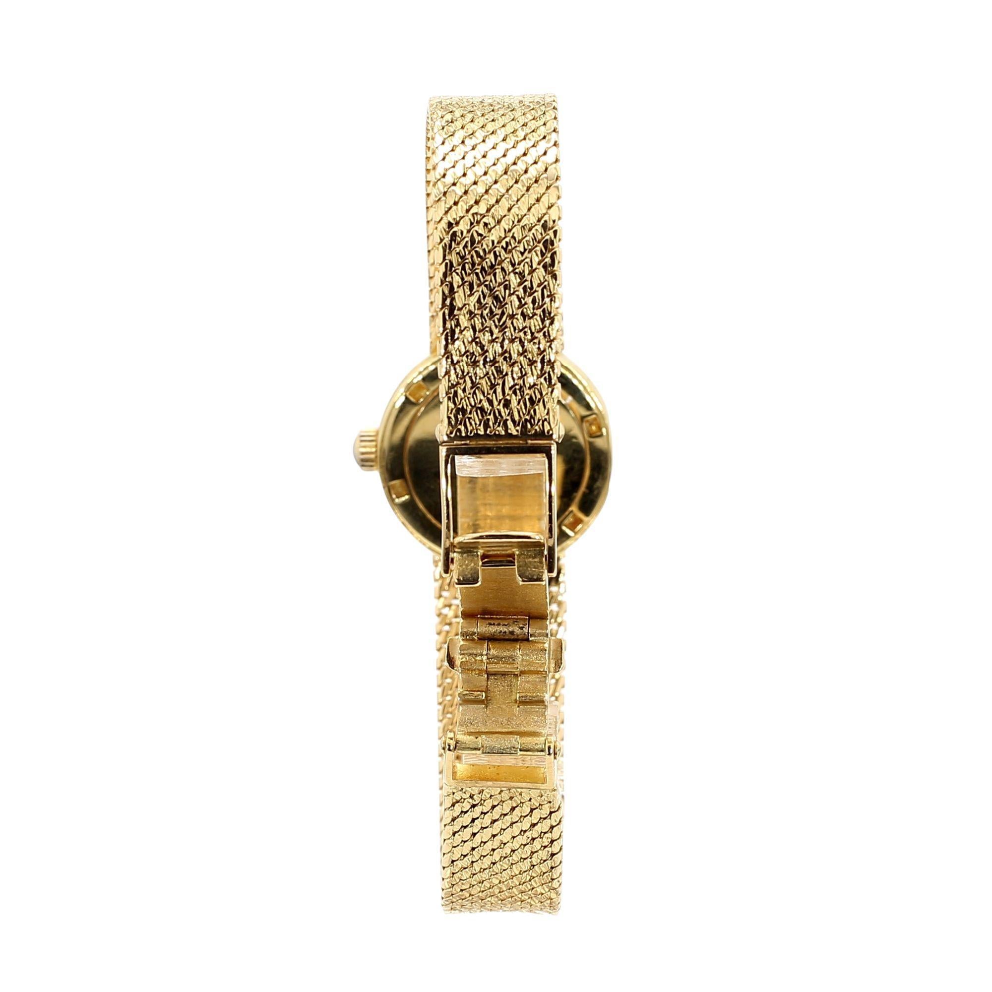 Gübelin Orologio da donna con bracciale a maglie con quadrante in oro 18 carati In condizioni ottime in vendita a Miami, FL