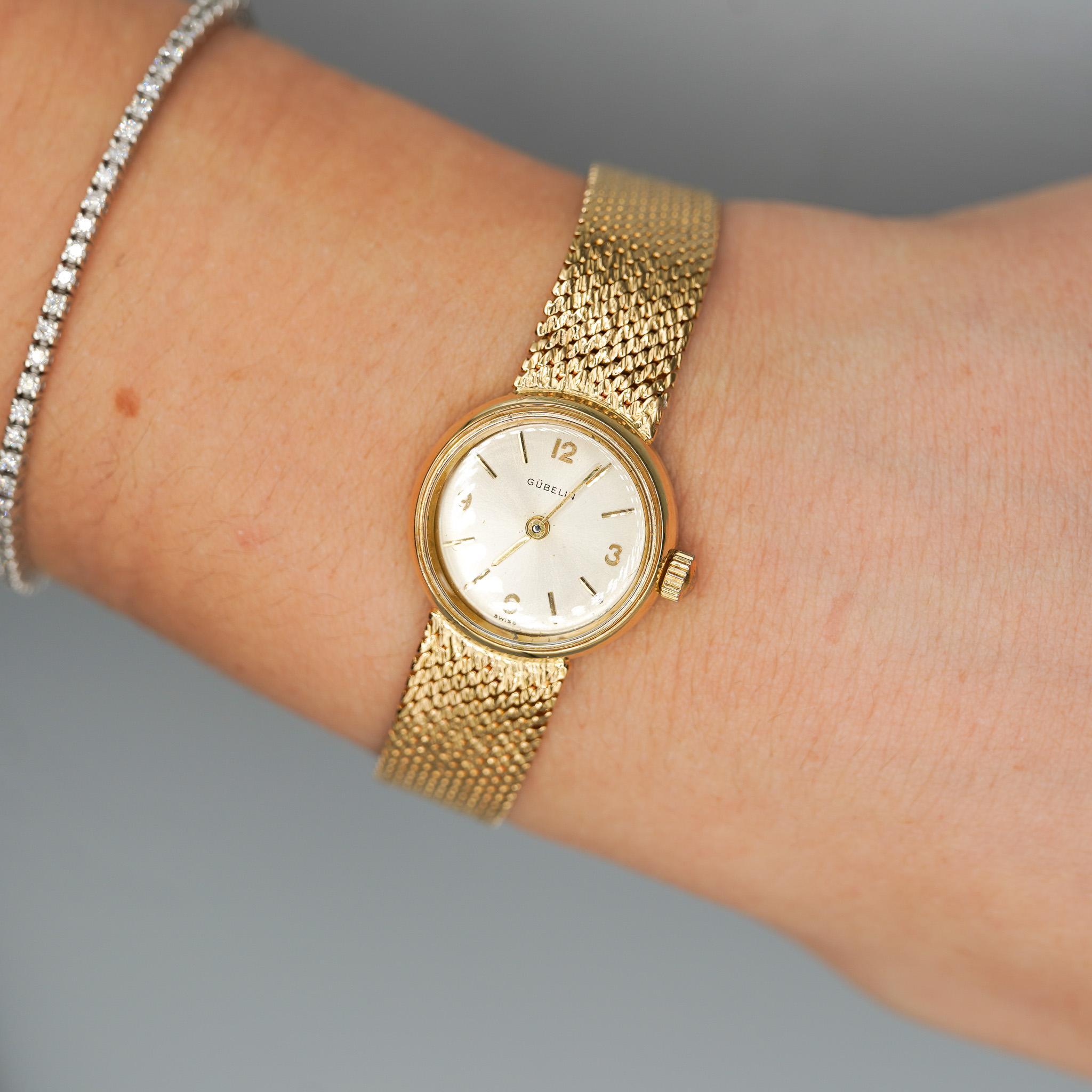 Gübelin Orologio da donna con bracciale a maglie con quadrante in oro 18 carati in vendita 6