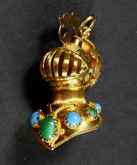 Knight In Armor Helmet Gem Set Gold Charm Pendant