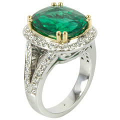 Sensational 7.90 Carat Cushion Cut Emerald Diamond Gold Ring 9