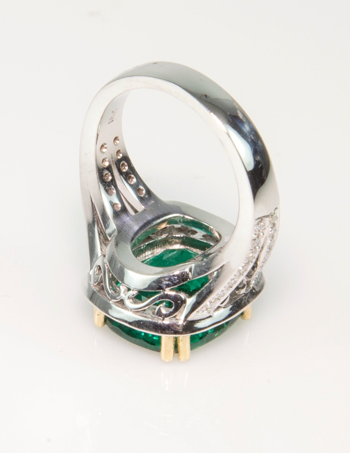 Women's 7.90 Carat GIA Emerald Diamond Gold Statement Ring Fine Estate Jewelry For Sale