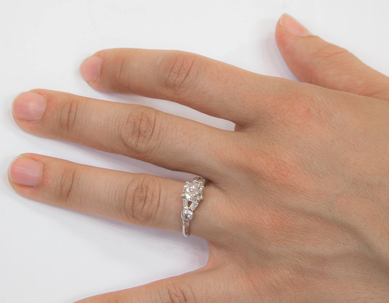 1930s  Diamond Platinum Solitaire Engagement Ring