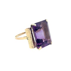 Vintage Retro 18 Carat Emerald-Cut Amethyst Gold Side Scroll Solitaire Ring