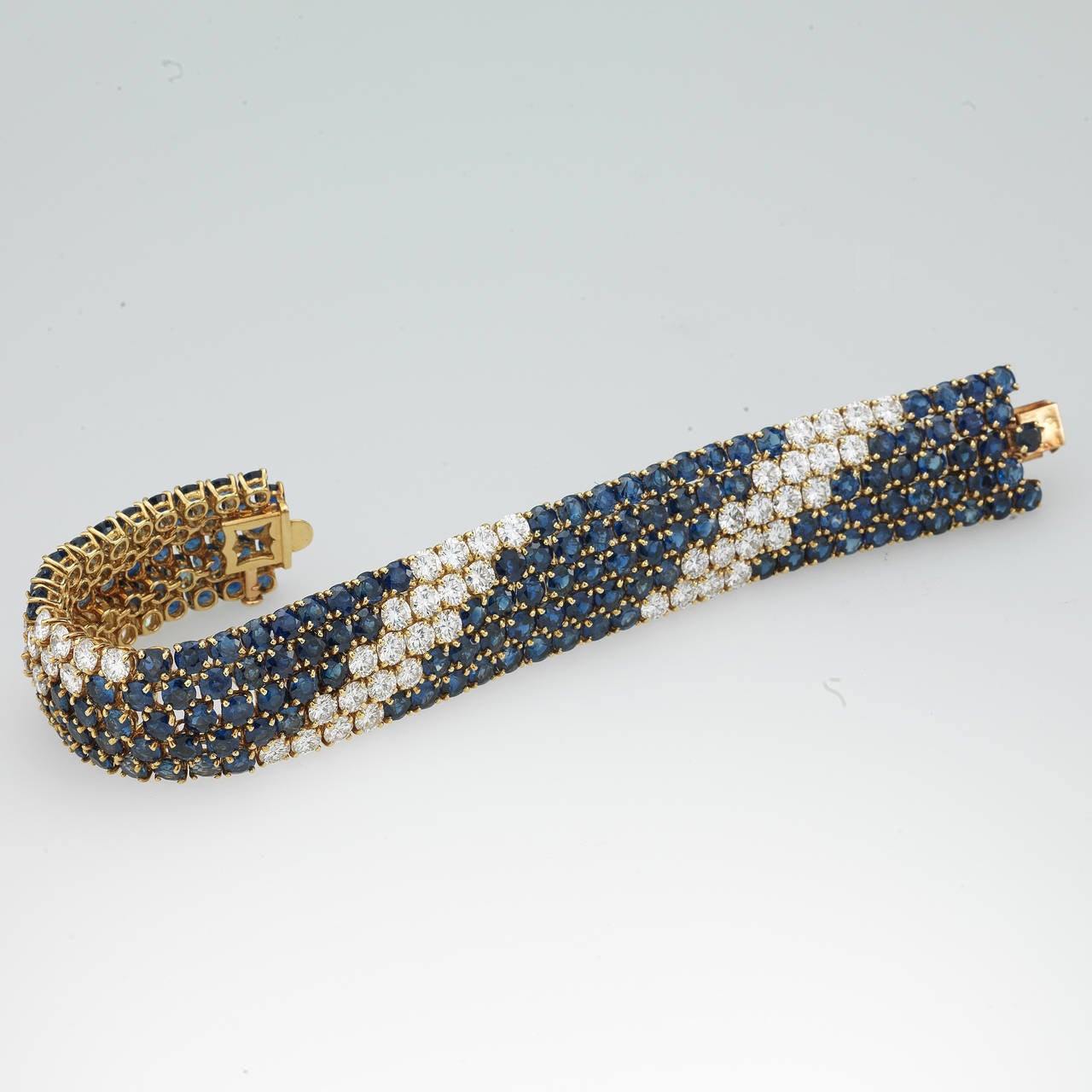 M. Gerard Paris Pulsera de zafiros y diamantes Años 70