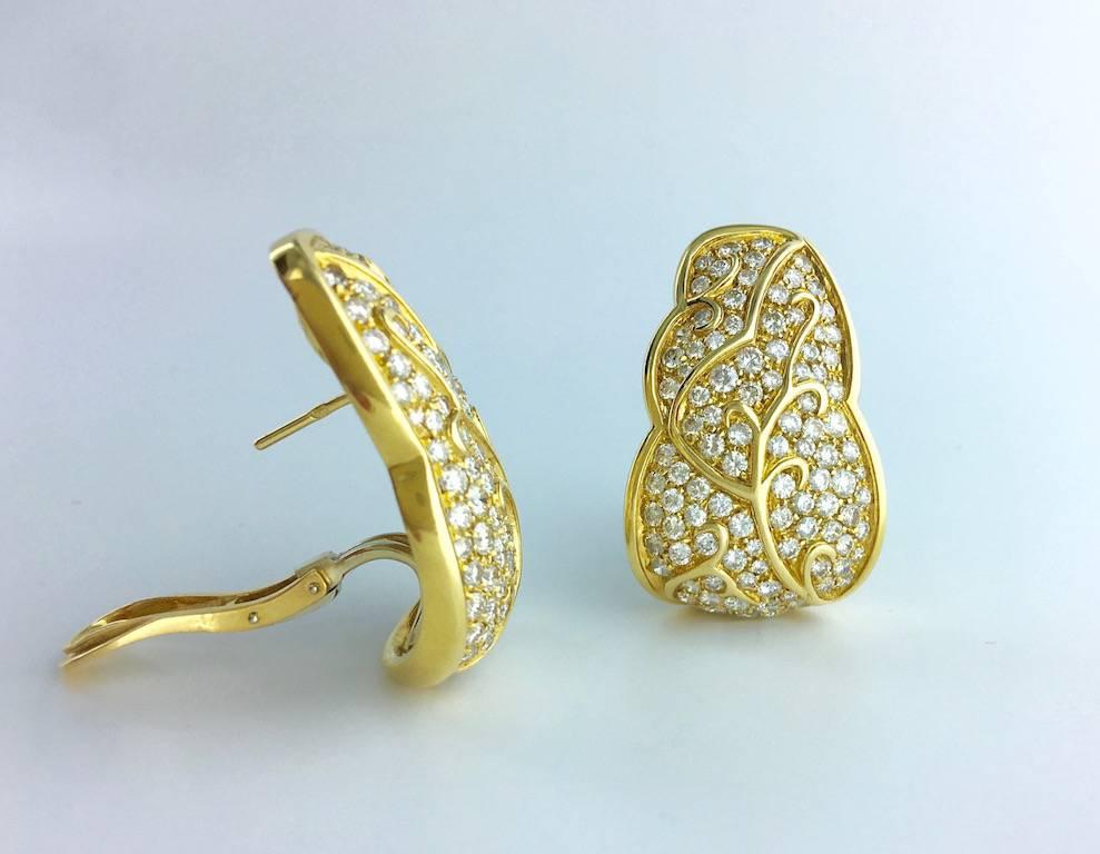Women's 1980S French Diamond and Yellow Gold Earrings