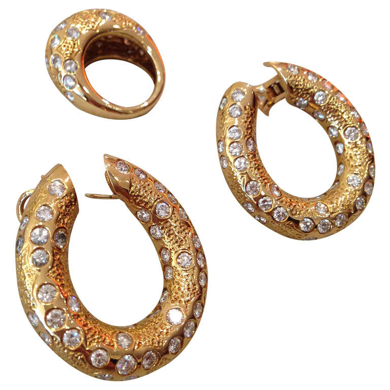 Van Cleef 
Arpels Diamond Gold Ring and Earclips