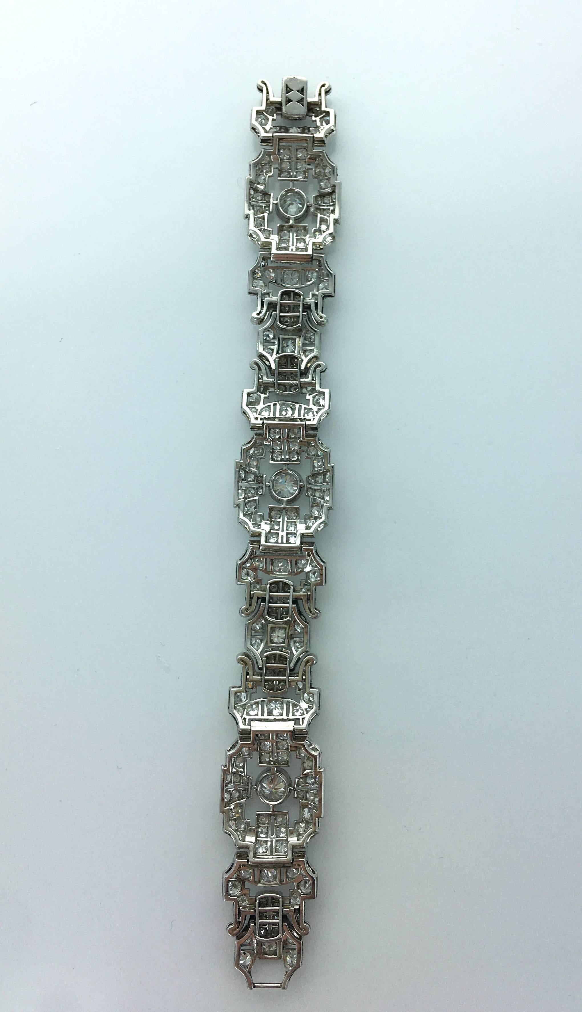 1925 Diamond Platinum Panel Bracelet In Excellent Condition In Geneva, CH