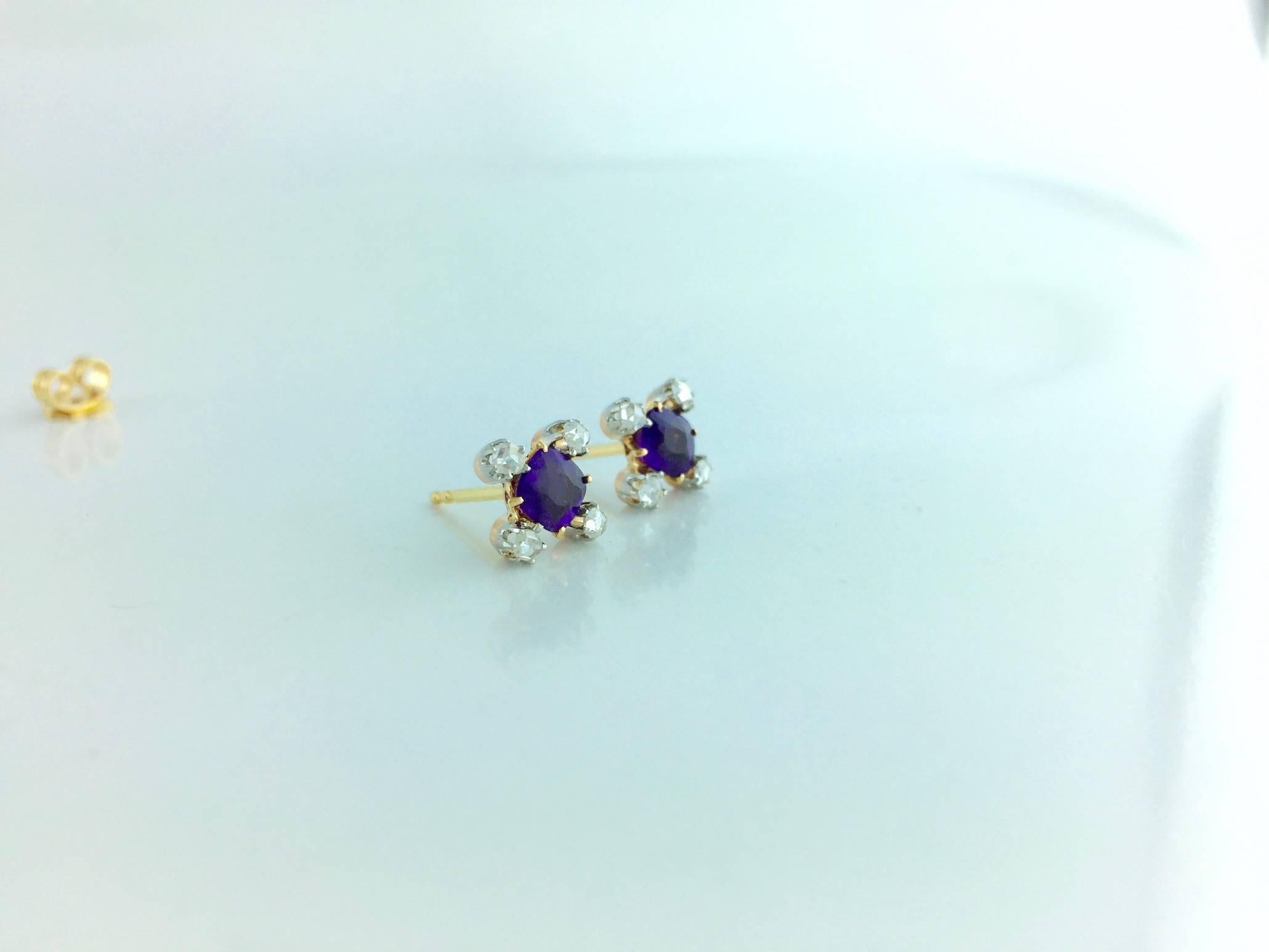 Amethyst and Diamond Ear Studs In Excellent Condition In Geneva, CH