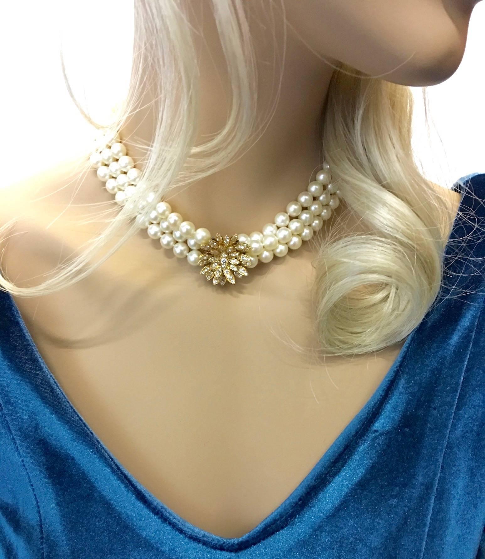 Cartier Diamond Pearl Gold Necklace In New Condition In Geneva, CH