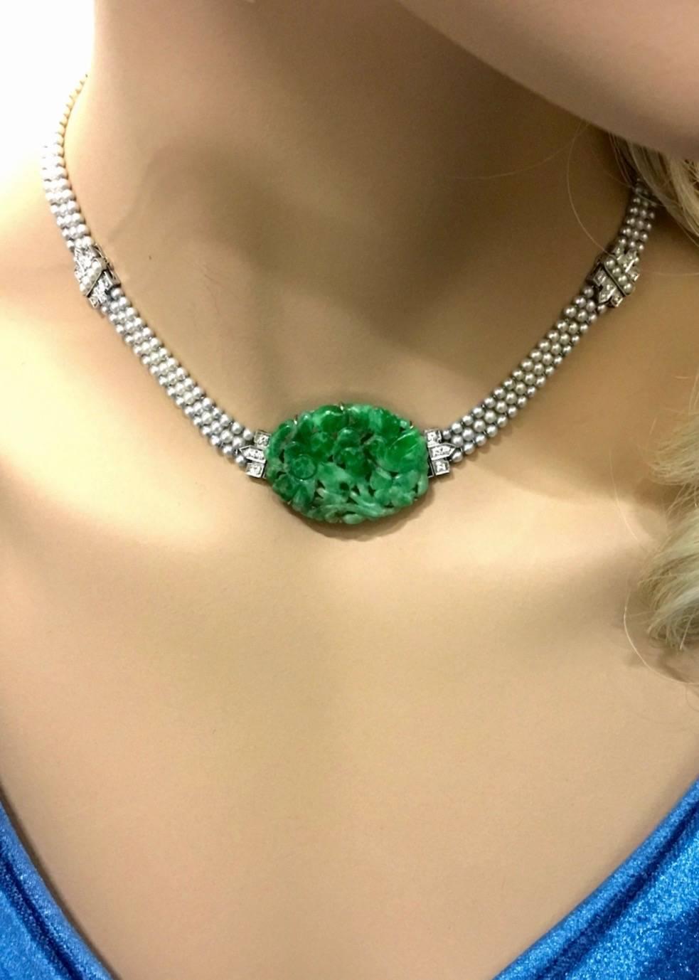 1920s Art Deco Jade Nephrite Pearl Diamond Platinum Necklace In Excellent Condition In Geneva, CH