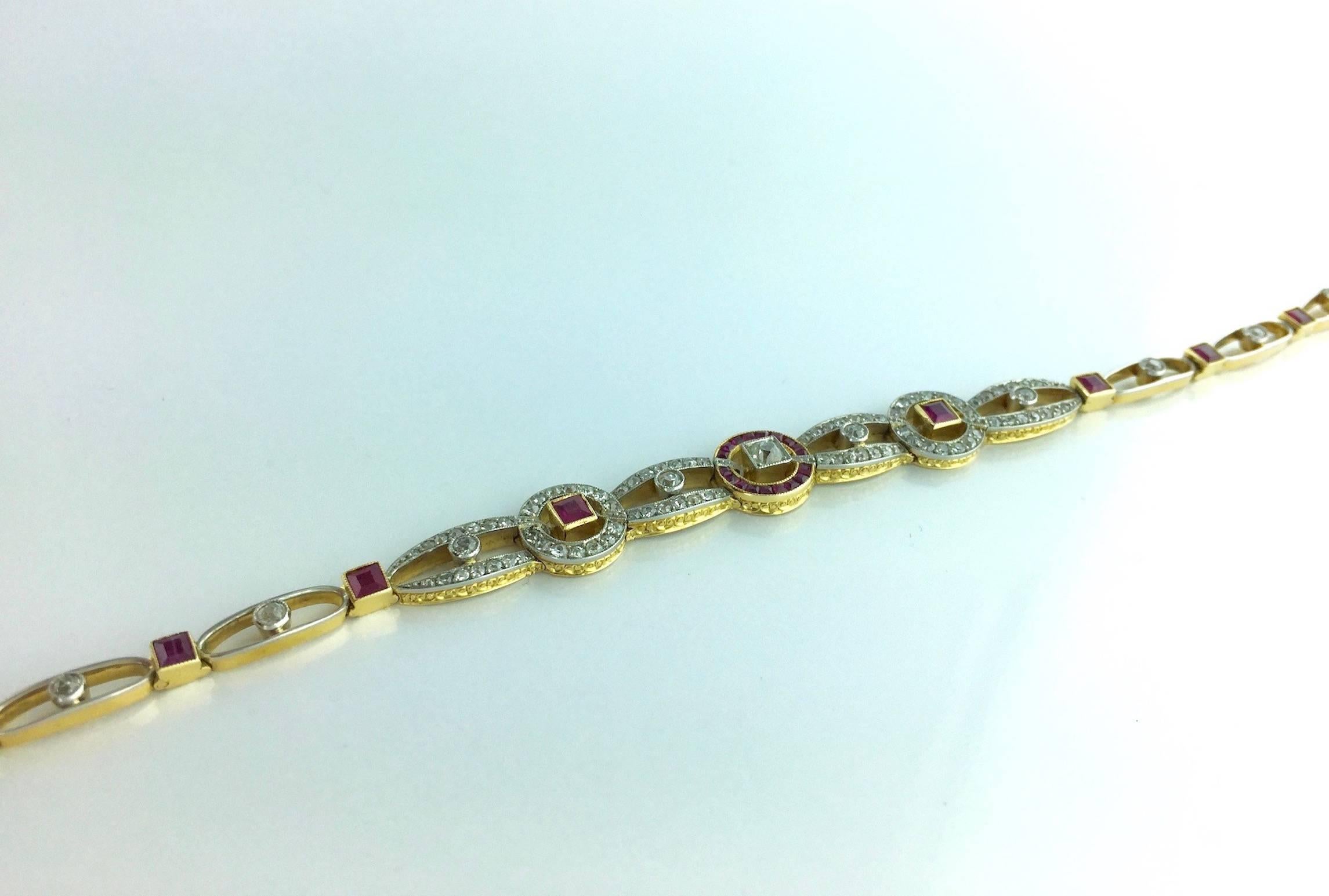 Art Deco Ruby, Diamond, yellow Gold 750 18k and Platinum Bracelet.
Circa 1925.

Gross weight: 21.97 grams.