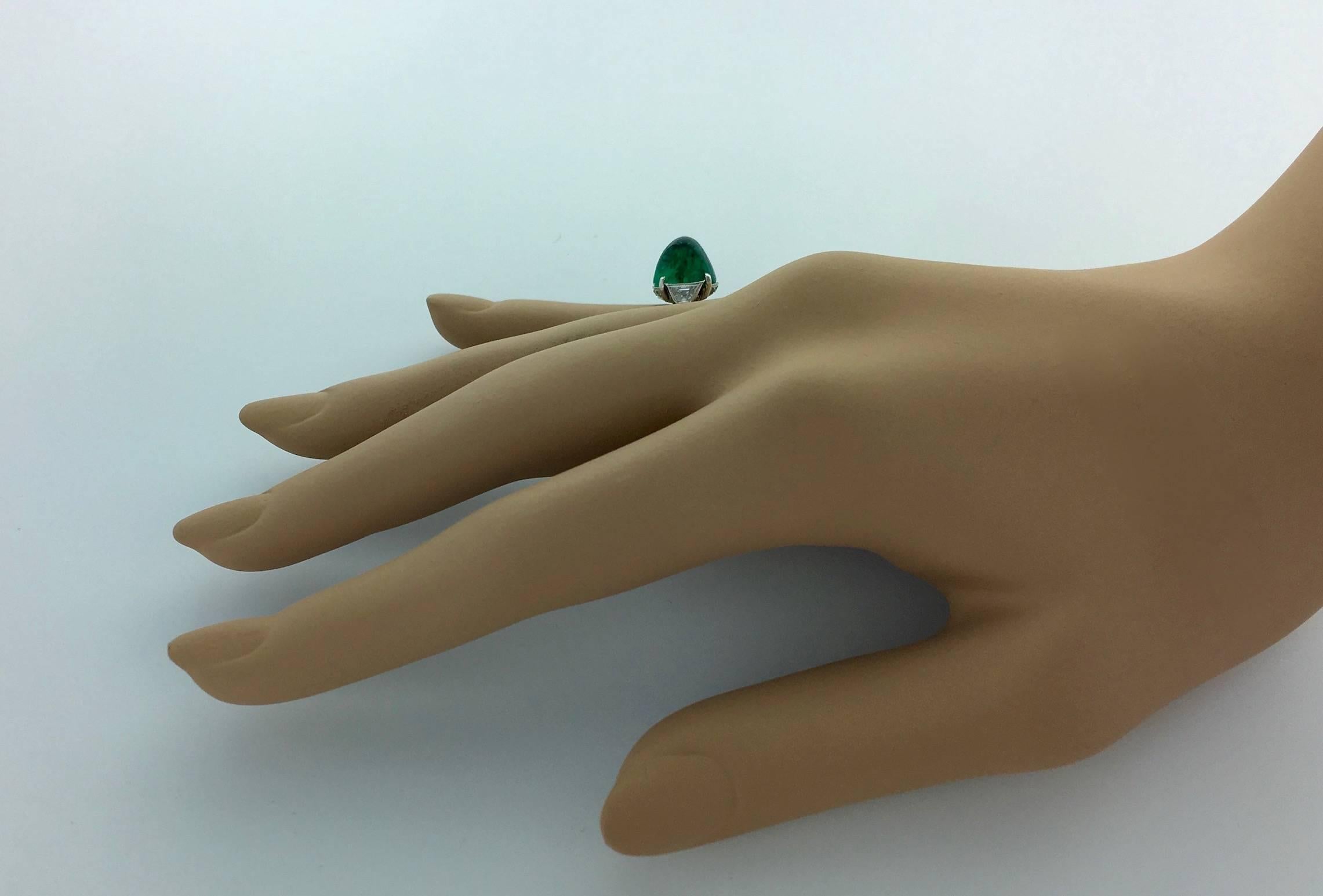 7.24 Carat Colombian Emerald on Diamond Platinum Art Deco Ring 2