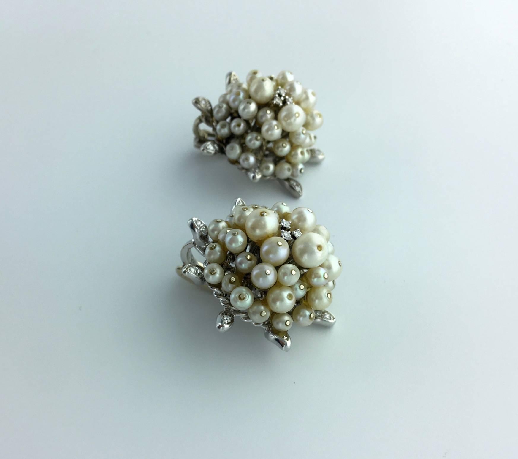 1955 Pearl Diamond Gold Earrings In Excellent Condition In Geneva, CH