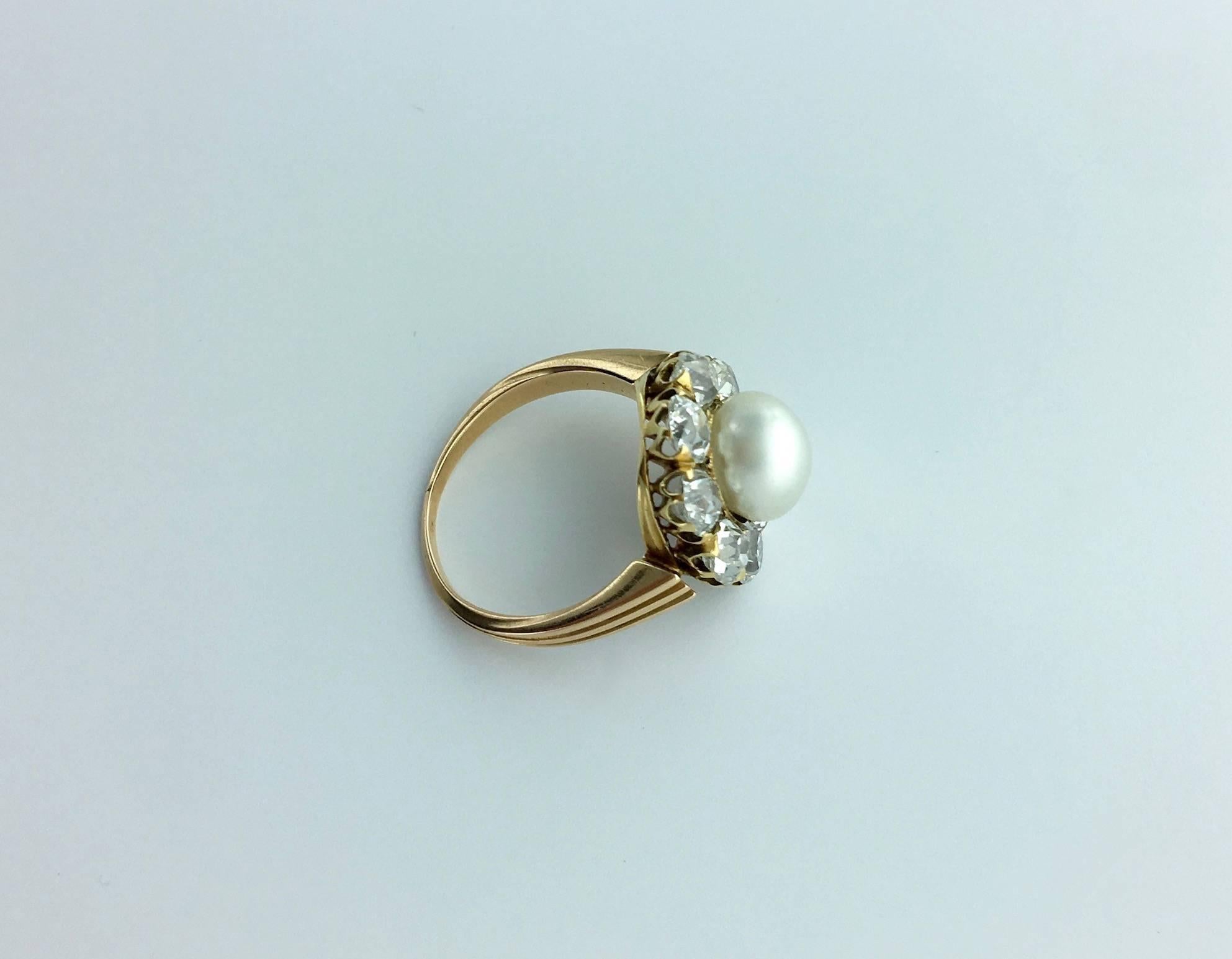 Women's or Men's Early 20th Century Natural Pearl Diamond Gold Ring