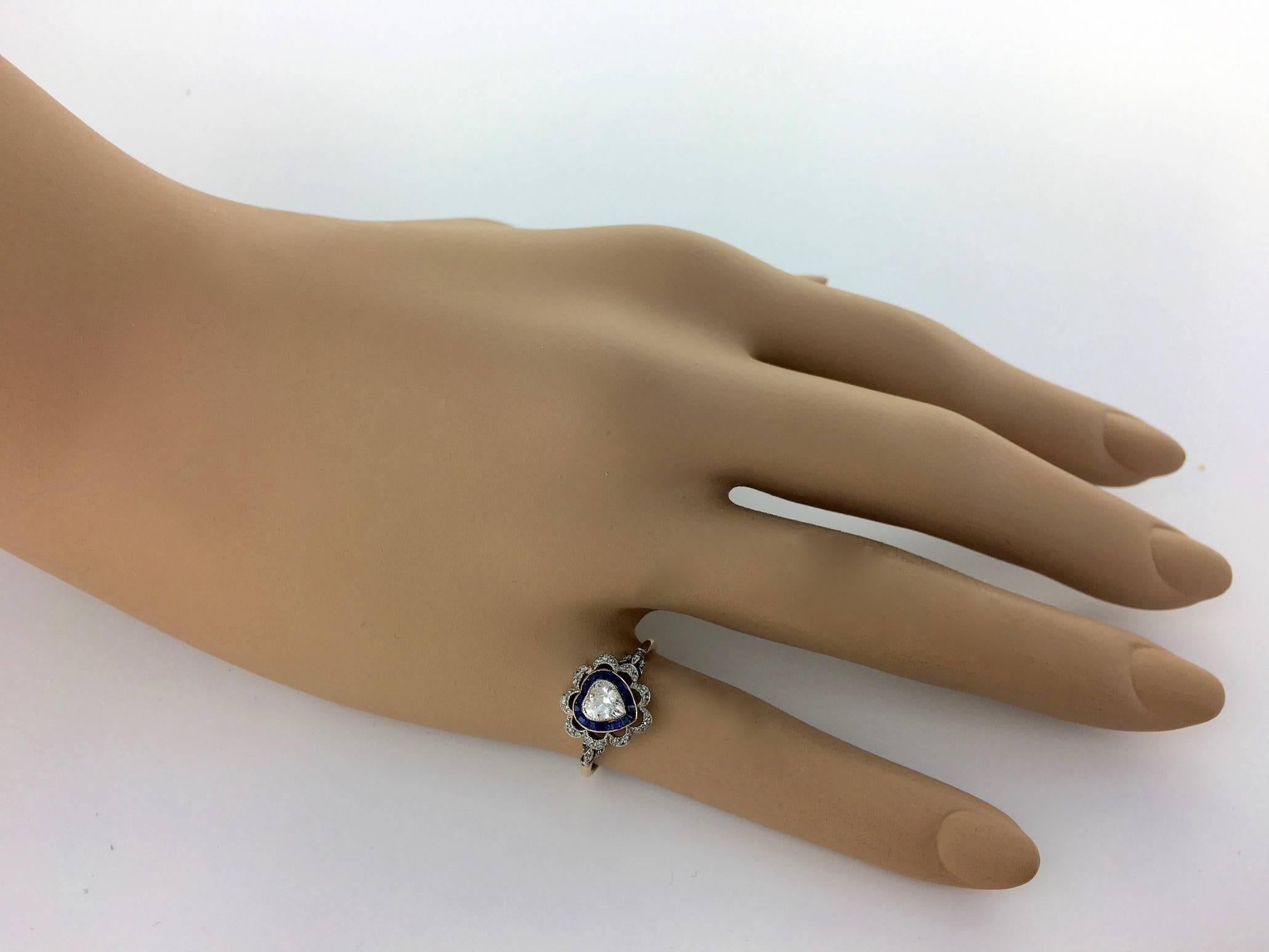 Belle Époque French 1900s Heart Shape Diamond Calibrated Sapphire Gold Platinum Ring